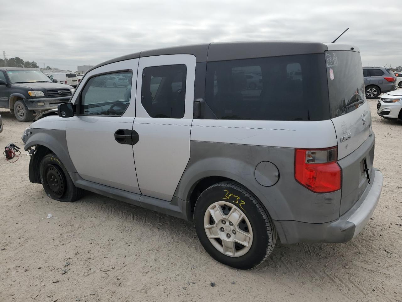 Photo 1 VIN: 5J6YH18375L015983 - HONDA ELEMENT 