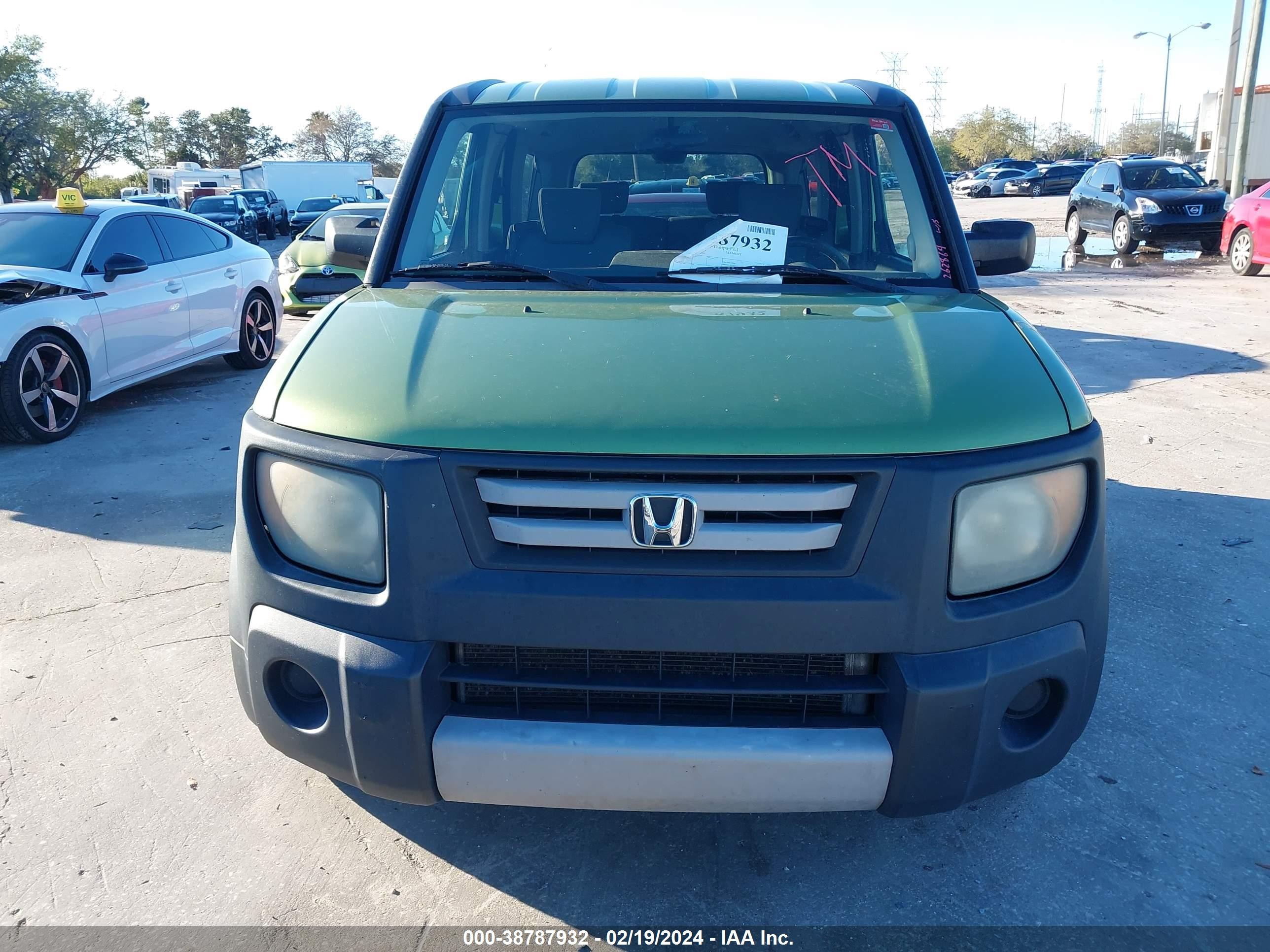 Photo 5 VIN: 5J6YH18387L010147 - HONDA ELEMENT 