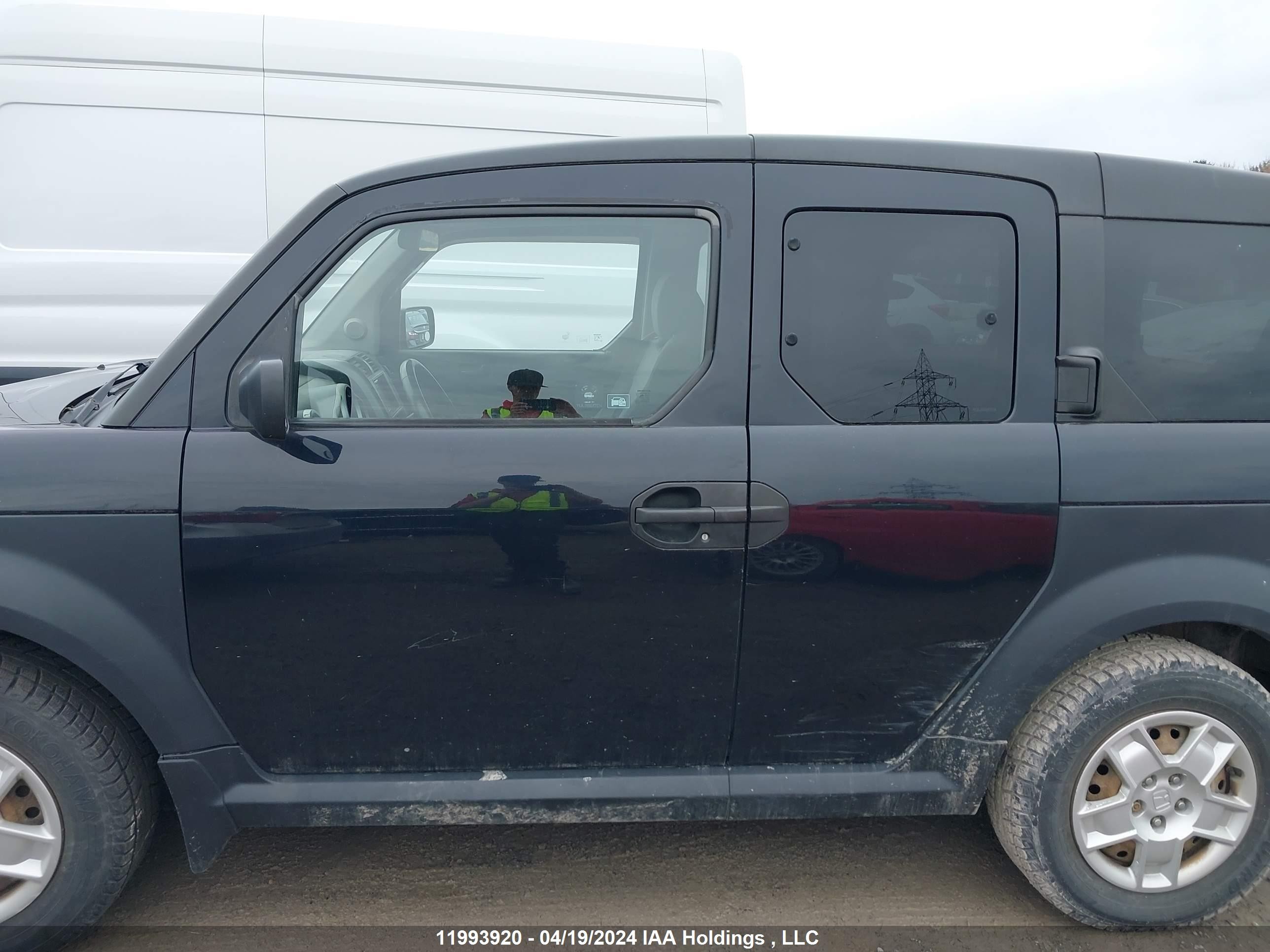 Photo 13 VIN: 5J6YH18397L800427 - HONDA ELEMENT 