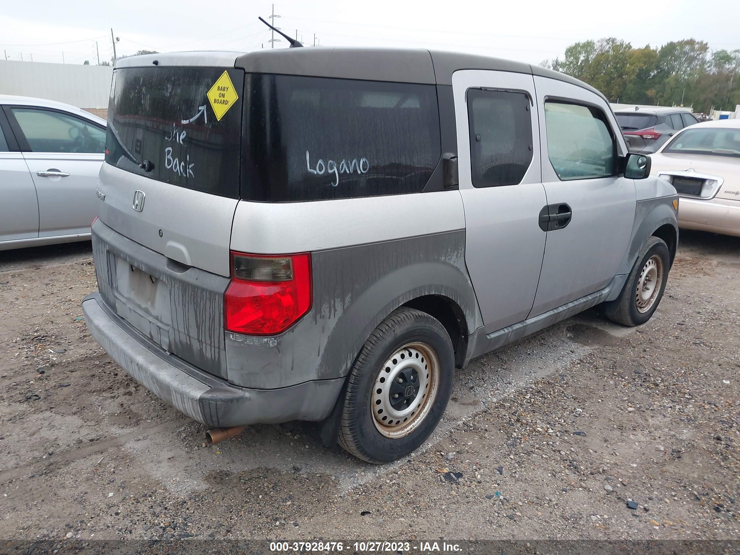 Photo 3 VIN: 5J6YH183X4L002241 - HONDA ELEMENT 