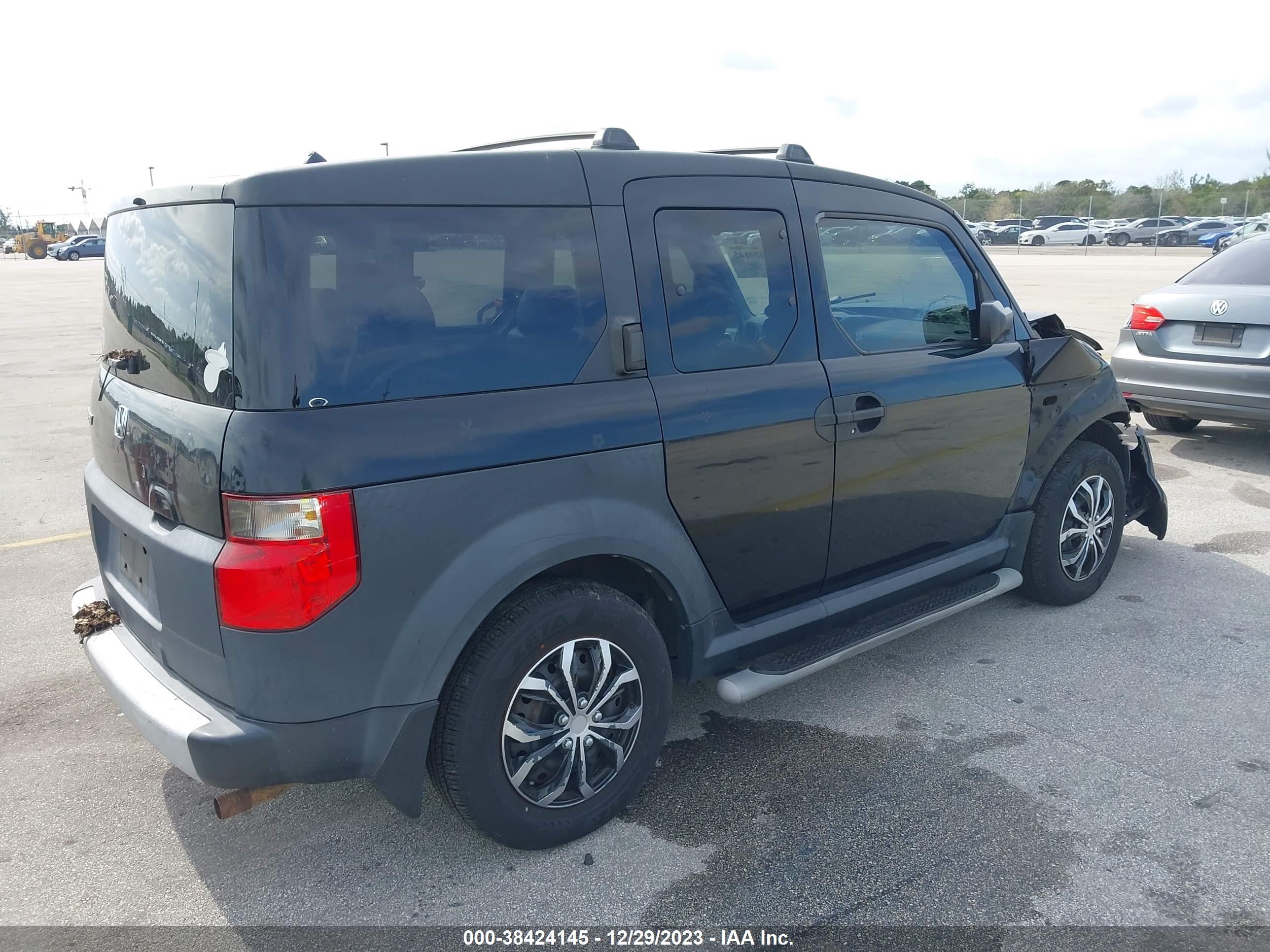 Photo 3 VIN: 5J6YH183X6L016708 - HONDA ELEMENT 