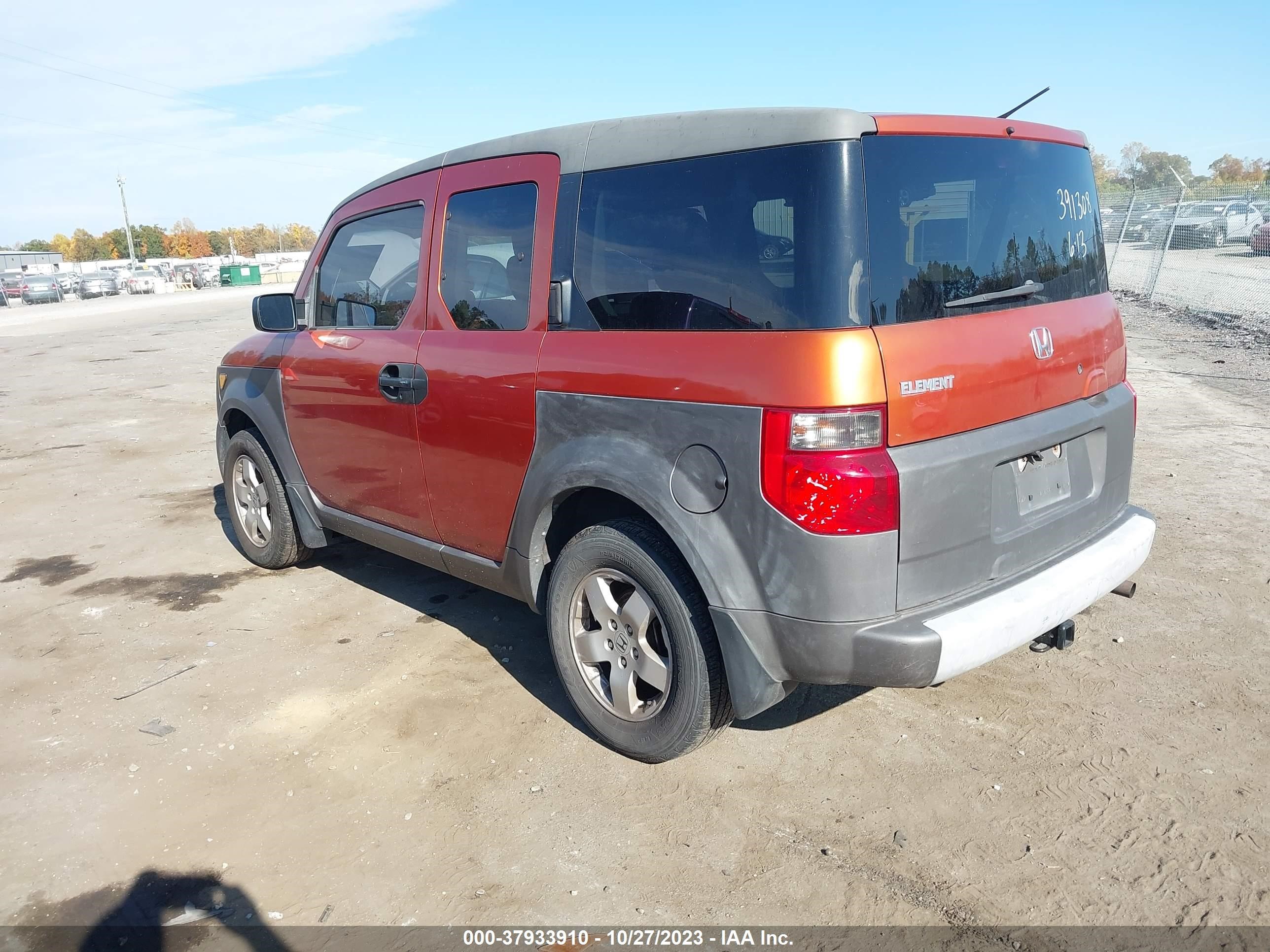 Photo 2 VIN: 5J6YH18503L008517 - HONDA ELEMENT 