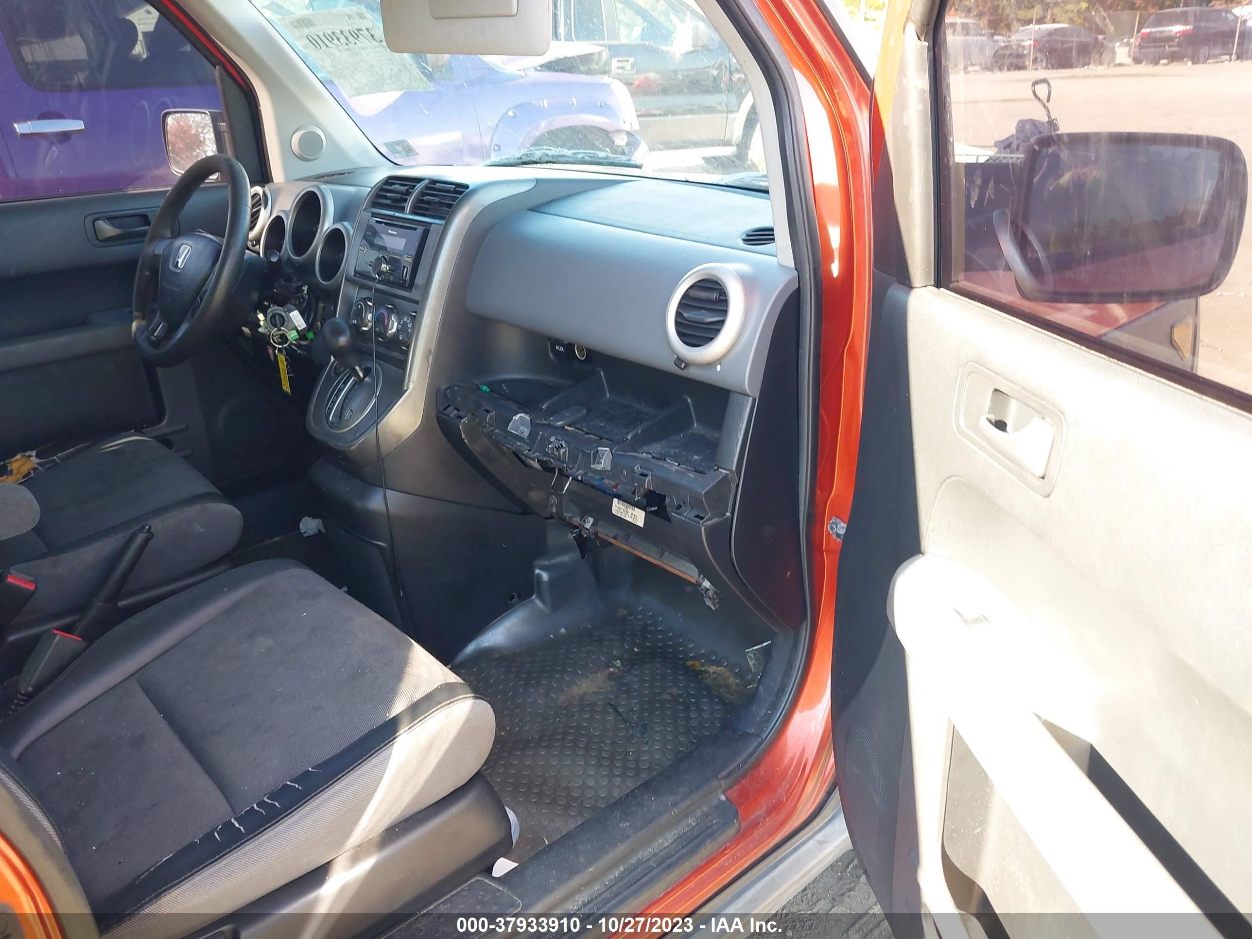 Photo 4 VIN: 5J6YH18503L008517 - HONDA ELEMENT 