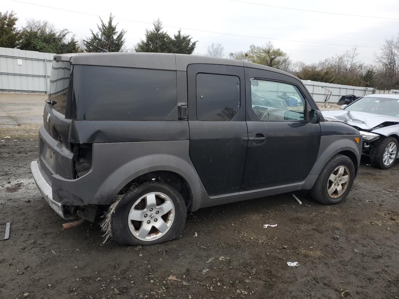 Photo 2 VIN: 5J6YH18533L015624 - HONDA ELEMENT 