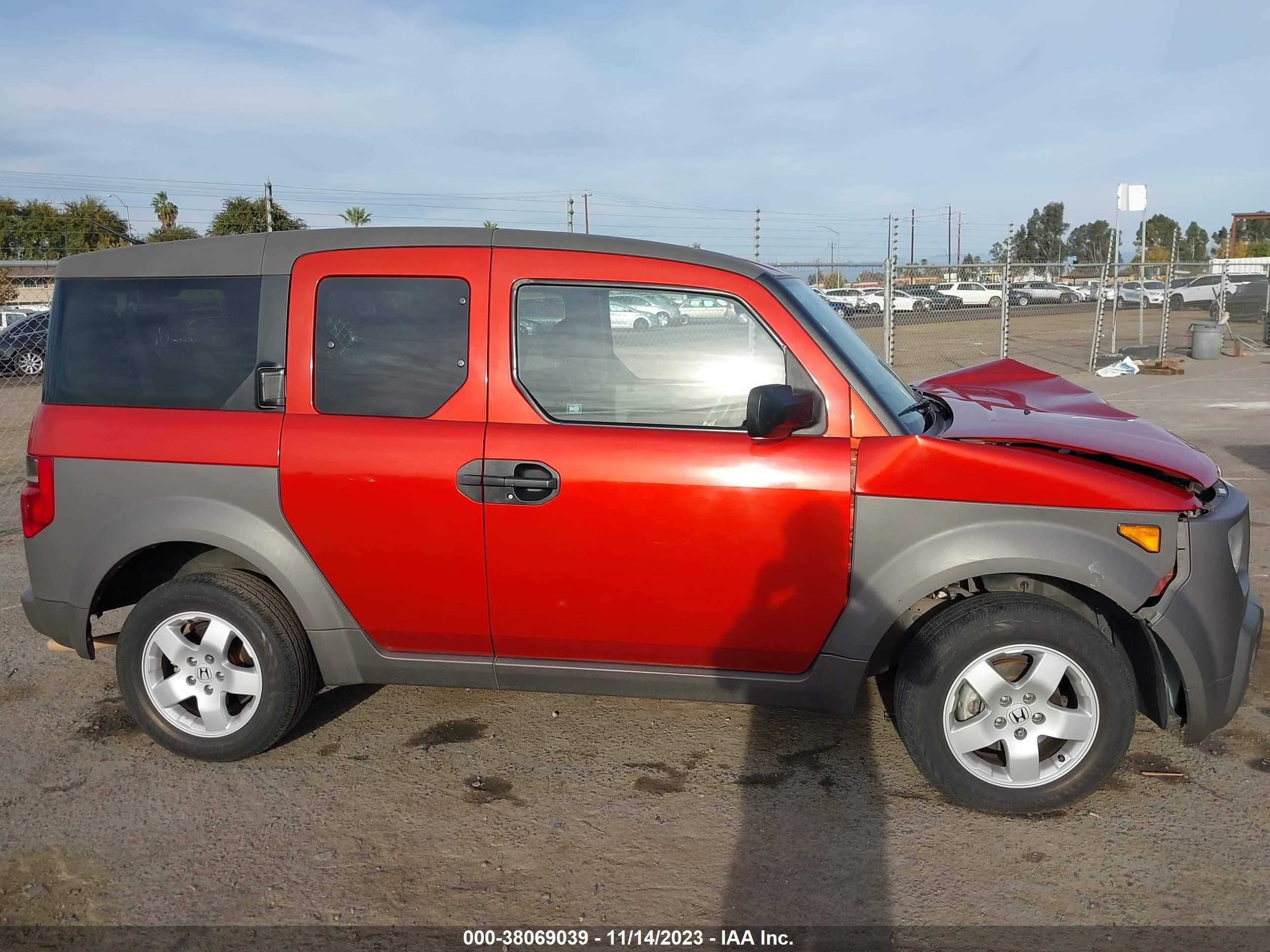 Photo 12 VIN: 5J6YH18563L017187 - HONDA ELEMENT 