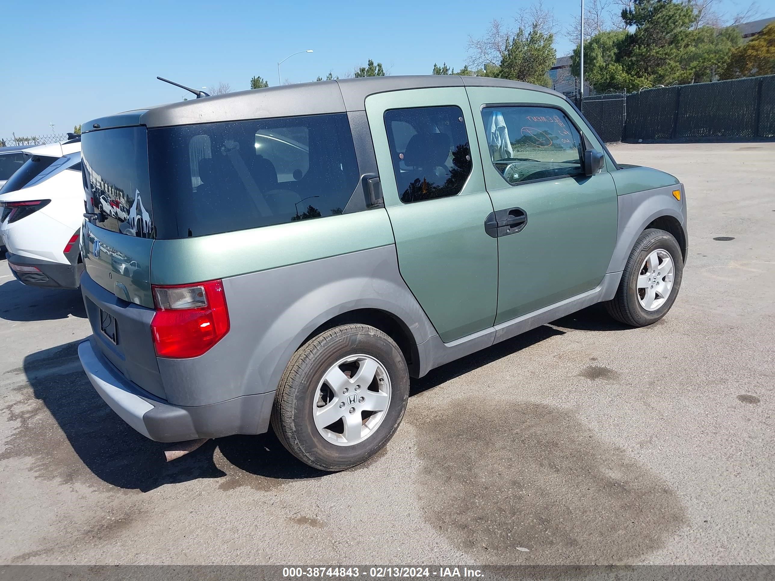 Photo 3 VIN: 5J6YH18583L012783 - HONDA ELEMENT 