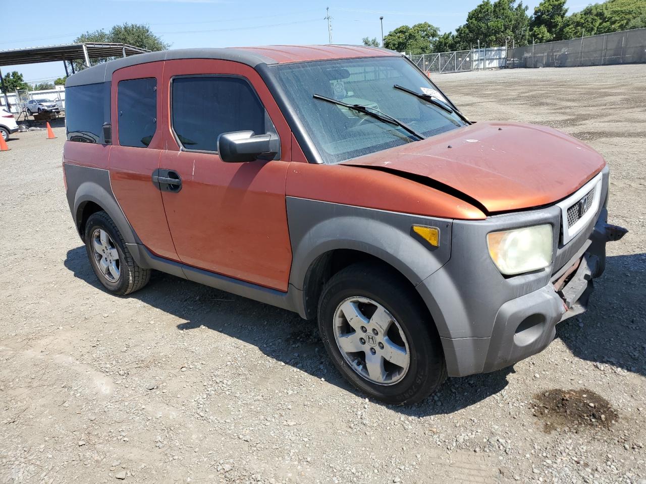 Photo 3 VIN: 5J6YH185X4L003987 - HONDA ELEMENT 