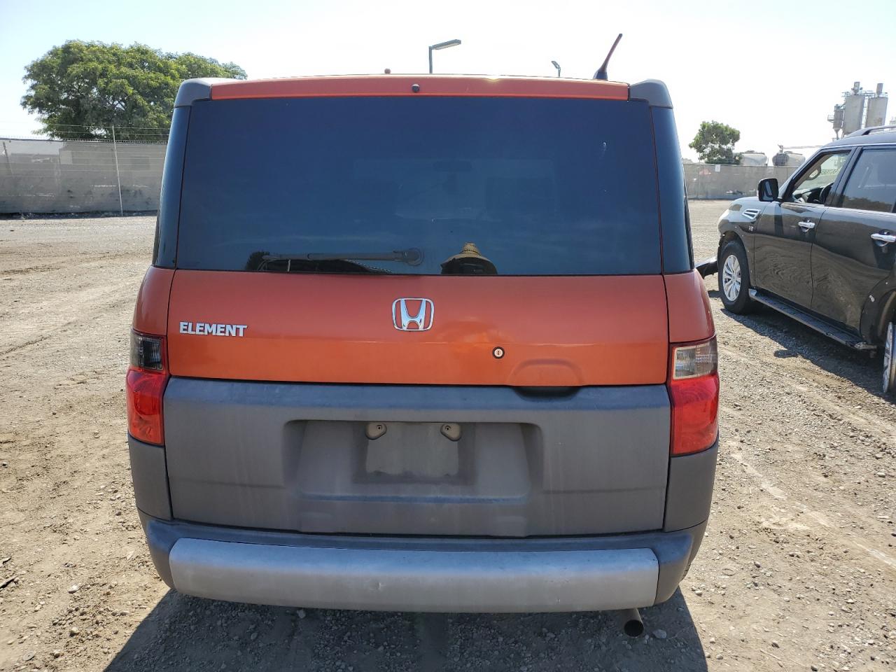 Photo 5 VIN: 5J6YH185X4L003987 - HONDA ELEMENT 