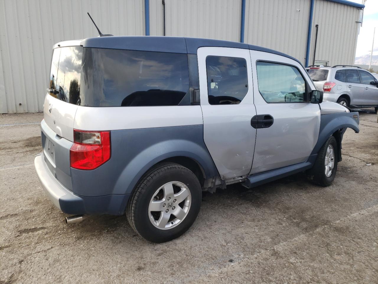 Photo 2 VIN: 5J6YH18625L011446 - HONDA ELEMENT 