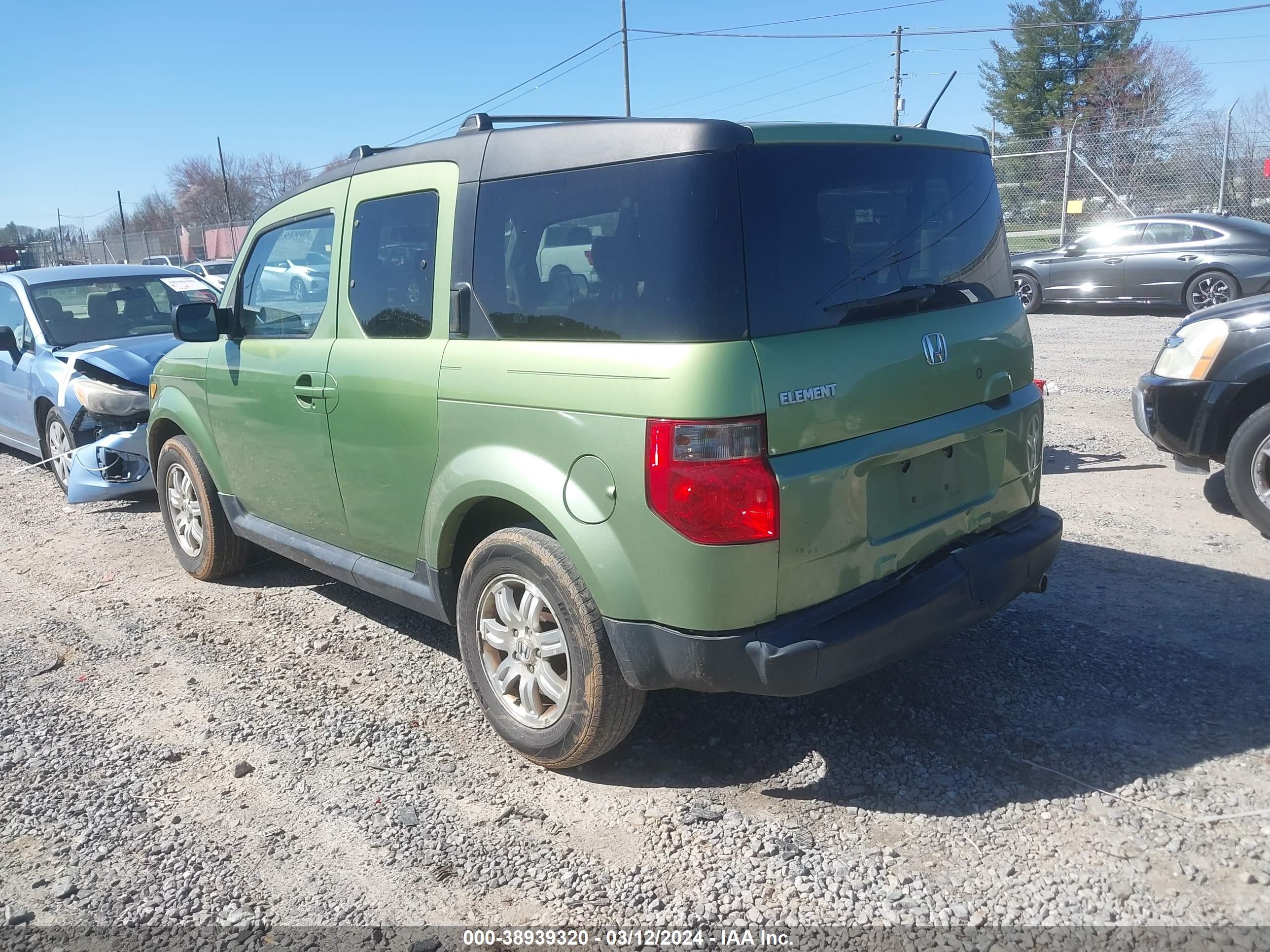 Photo 2 VIN: 5J6YH18706L012556 - HONDA ELEMENT 