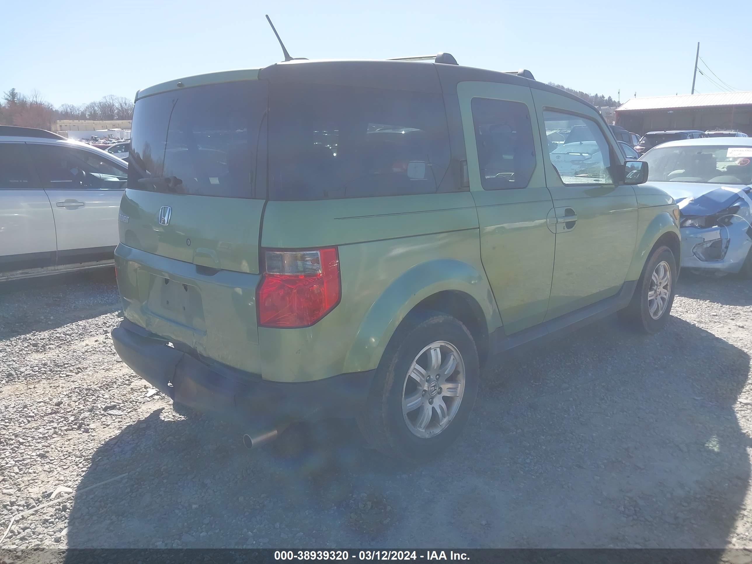 Photo 3 VIN: 5J6YH18706L012556 - HONDA ELEMENT 