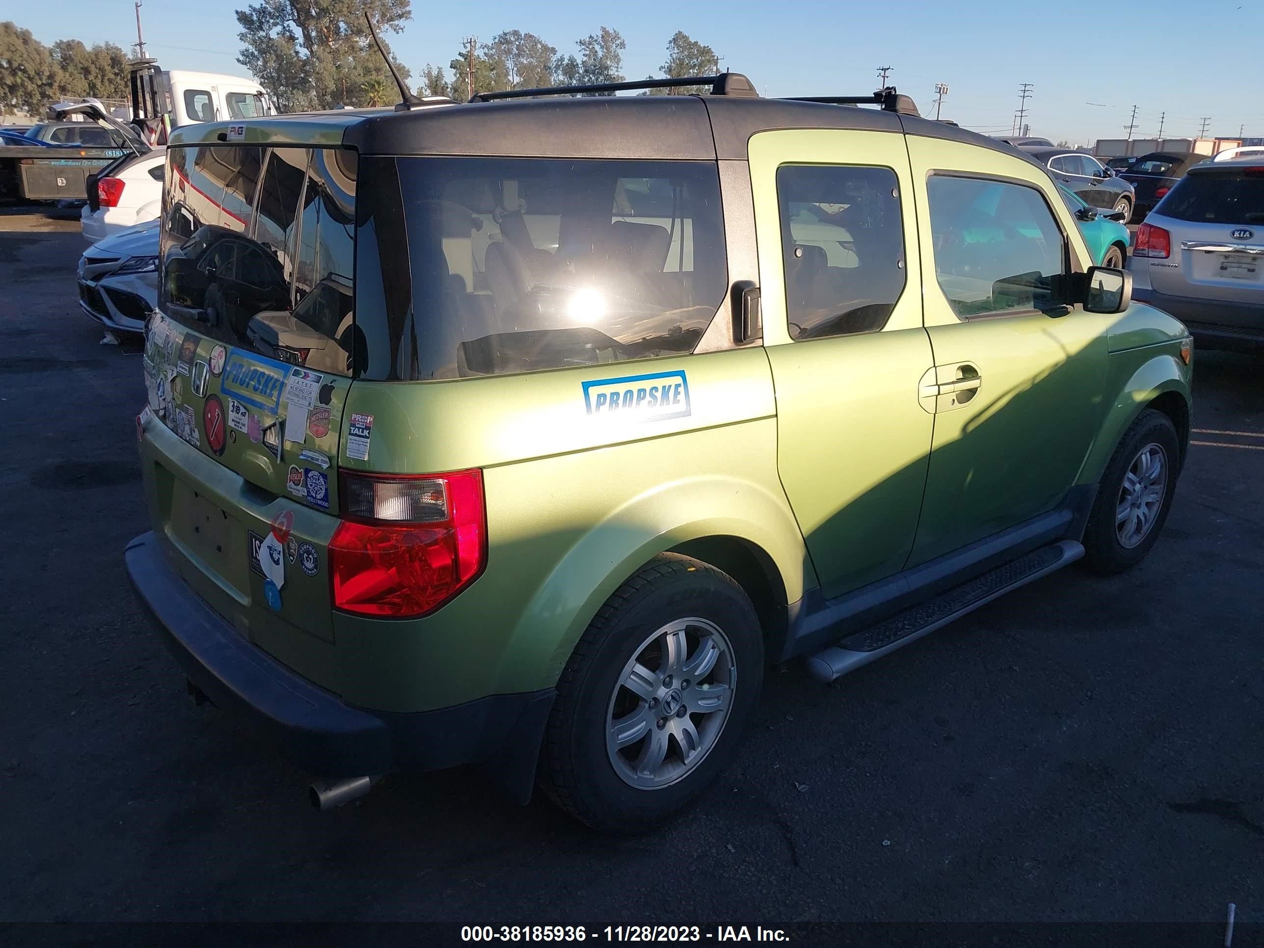 Photo 3 VIN: 5J6YH18766L004185 - HONDA ELEMENT 