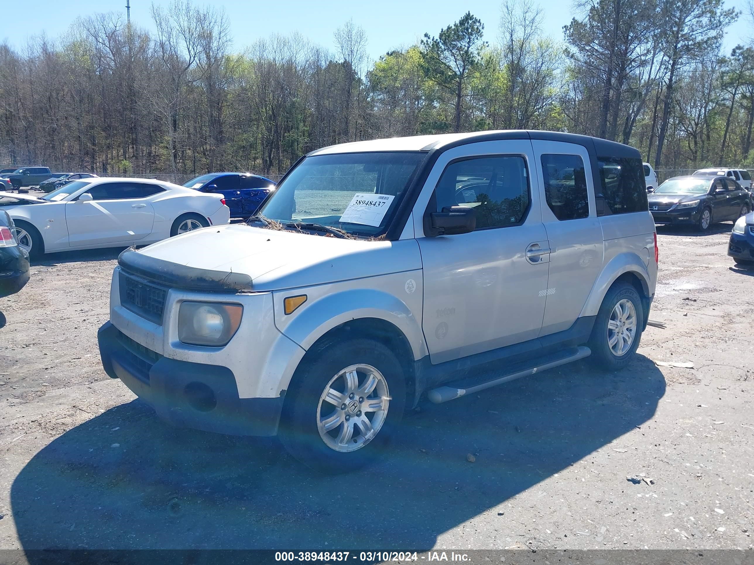 Photo 1 VIN: 5J6YH18768L008997 - HONDA ELEMENT 