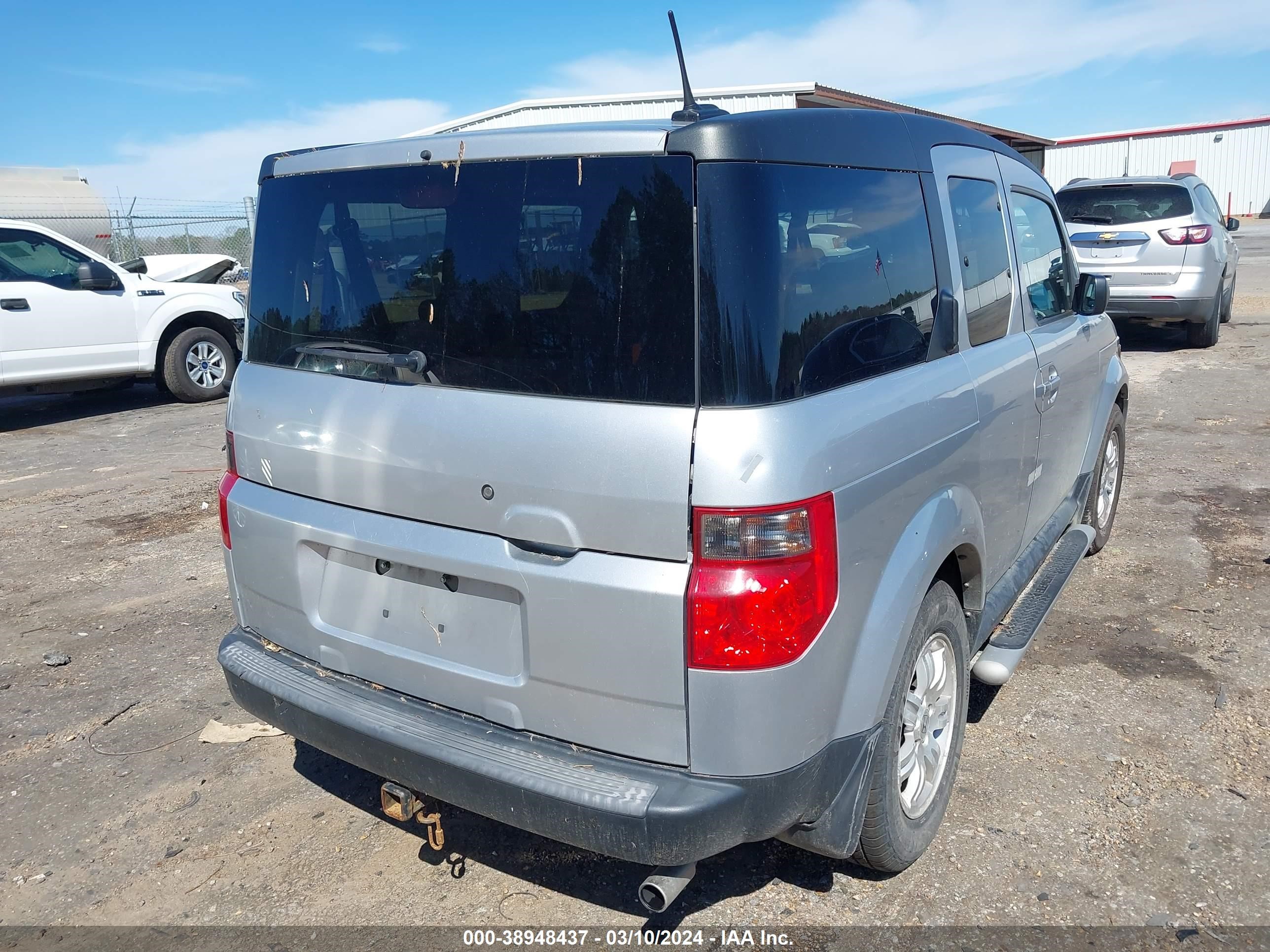 Photo 5 VIN: 5J6YH18768L008997 - HONDA ELEMENT 