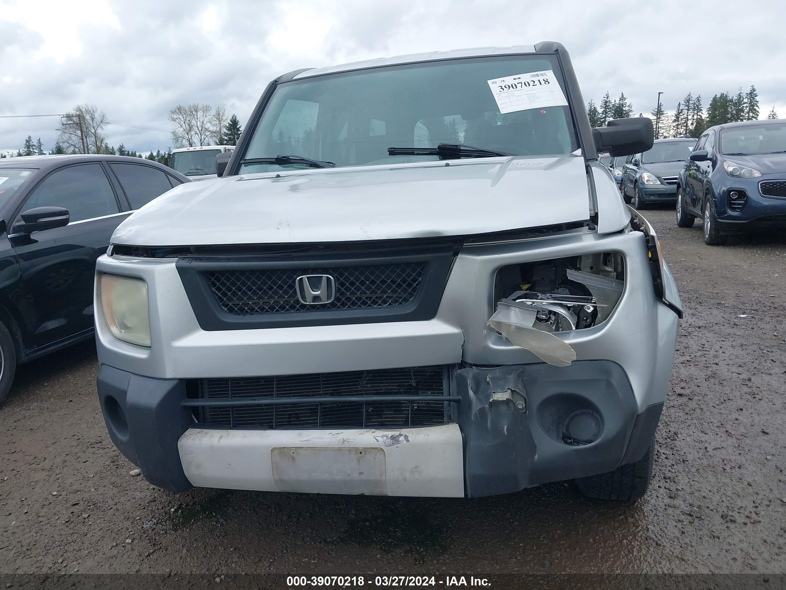 Photo 5 VIN: 5J6YH18786L003880 - HONDA ELEMENT 