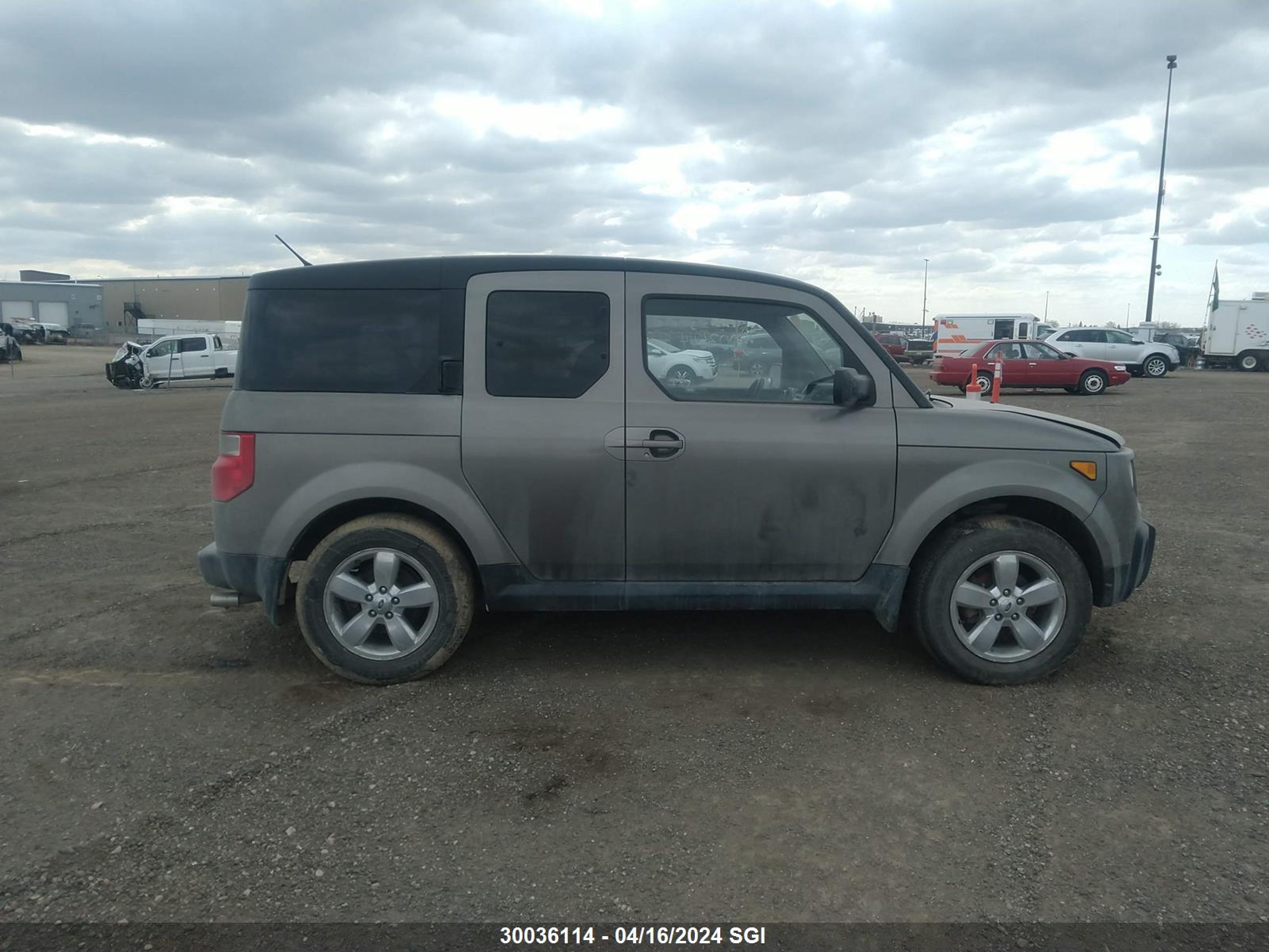 Photo 12 VIN: 5J6YH187X7L801007 - HONDA ELEMENT 