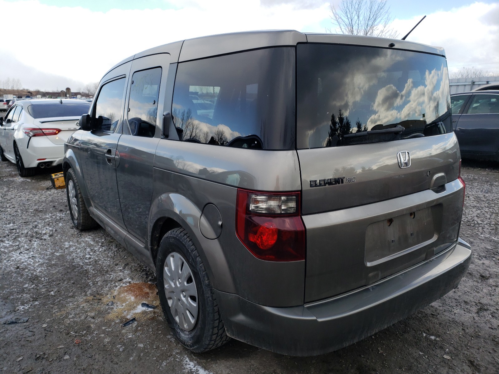 Photo 2 VIN: 5J6YH18957L800090 - HONDA ELEMENT SC 