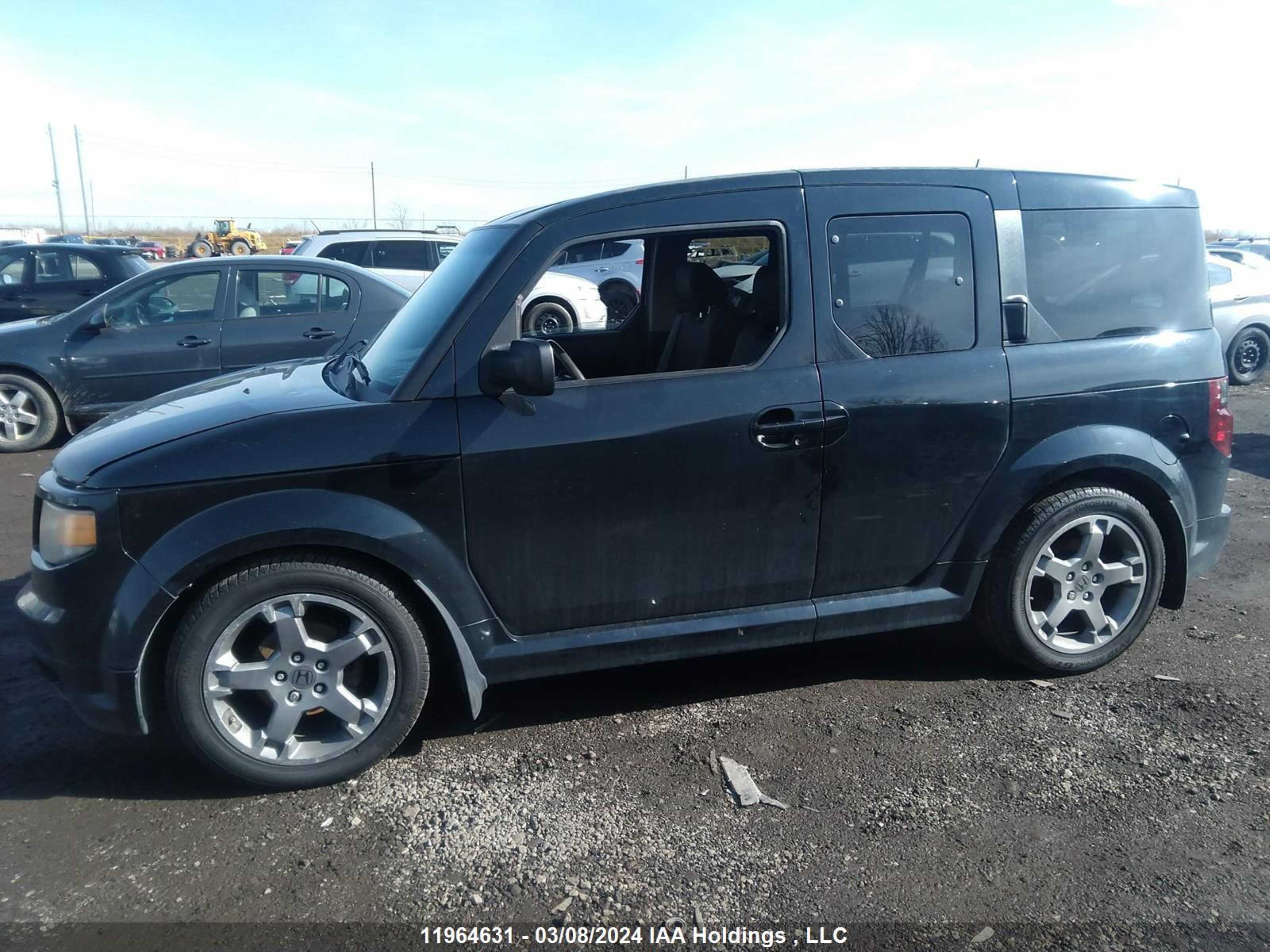 Photo 13 VIN: 5J6YH189X8L800474 - HONDA ELEMENT 