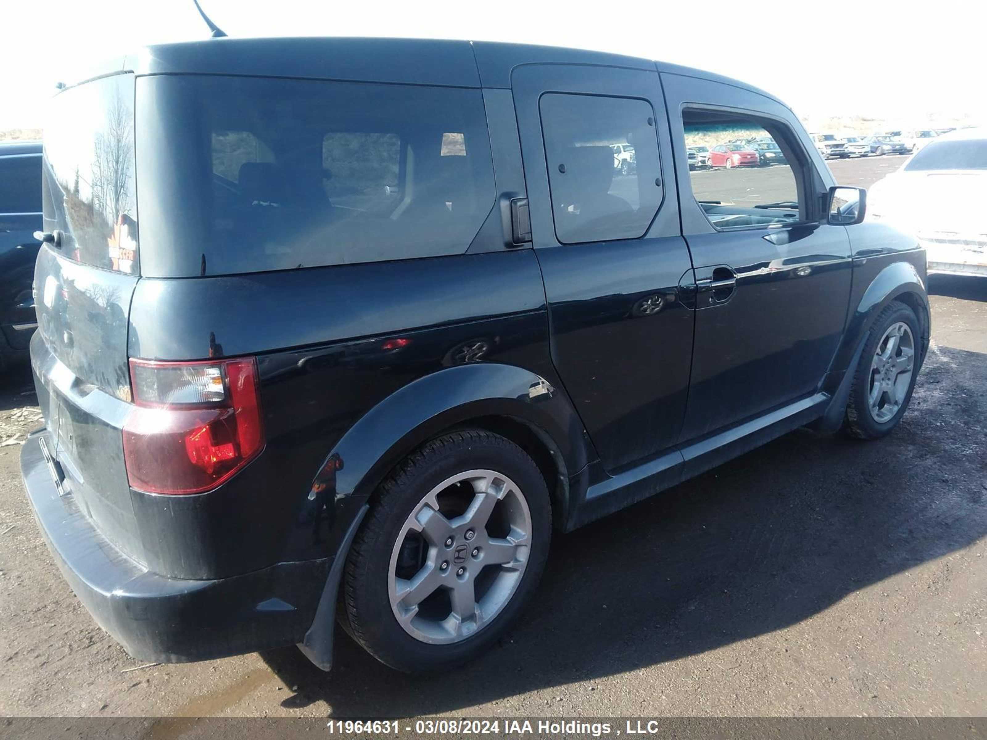 Photo 3 VIN: 5J6YH189X8L800474 - HONDA ELEMENT 