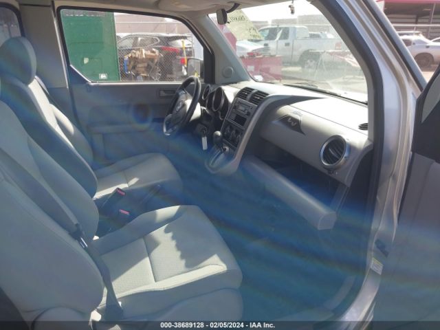 Photo 4 VIN: 5J6YH1H37AL004279 - HONDA ELEMENT 