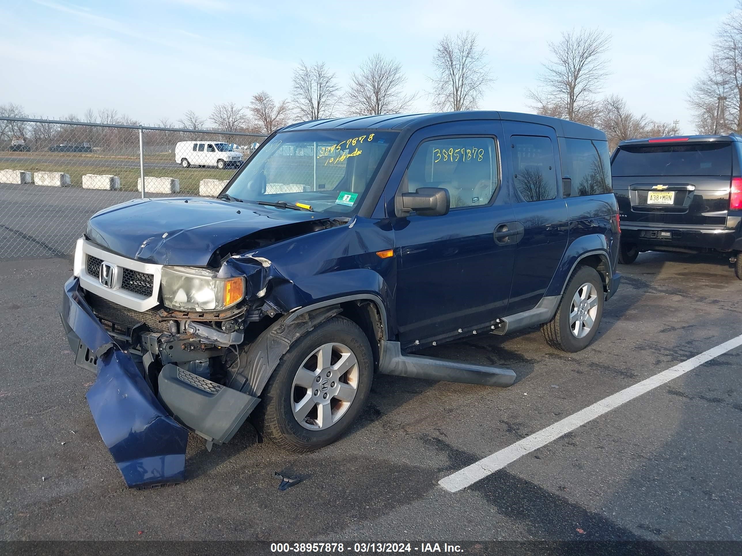 Photo 1 VIN: 5J6YH1H78AL000891 - HONDA ELEMENT 