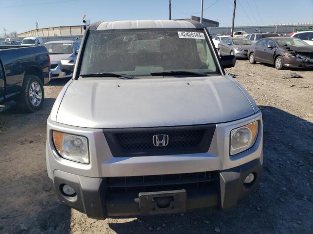 Photo 4 VIN: 5J6YH27716L026800 - HONDA ELEMENT 