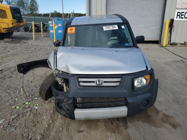 Photo 4 VIN: 5J6YH283X8L003644 - HONDA ELEMENT LX 