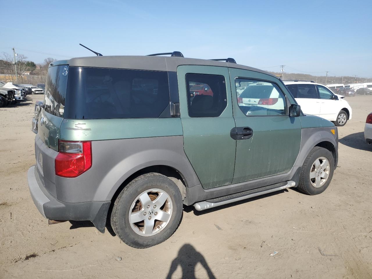 Photo 2 VIN: 5J6YH28503L025906 - HONDA ELEMENT 