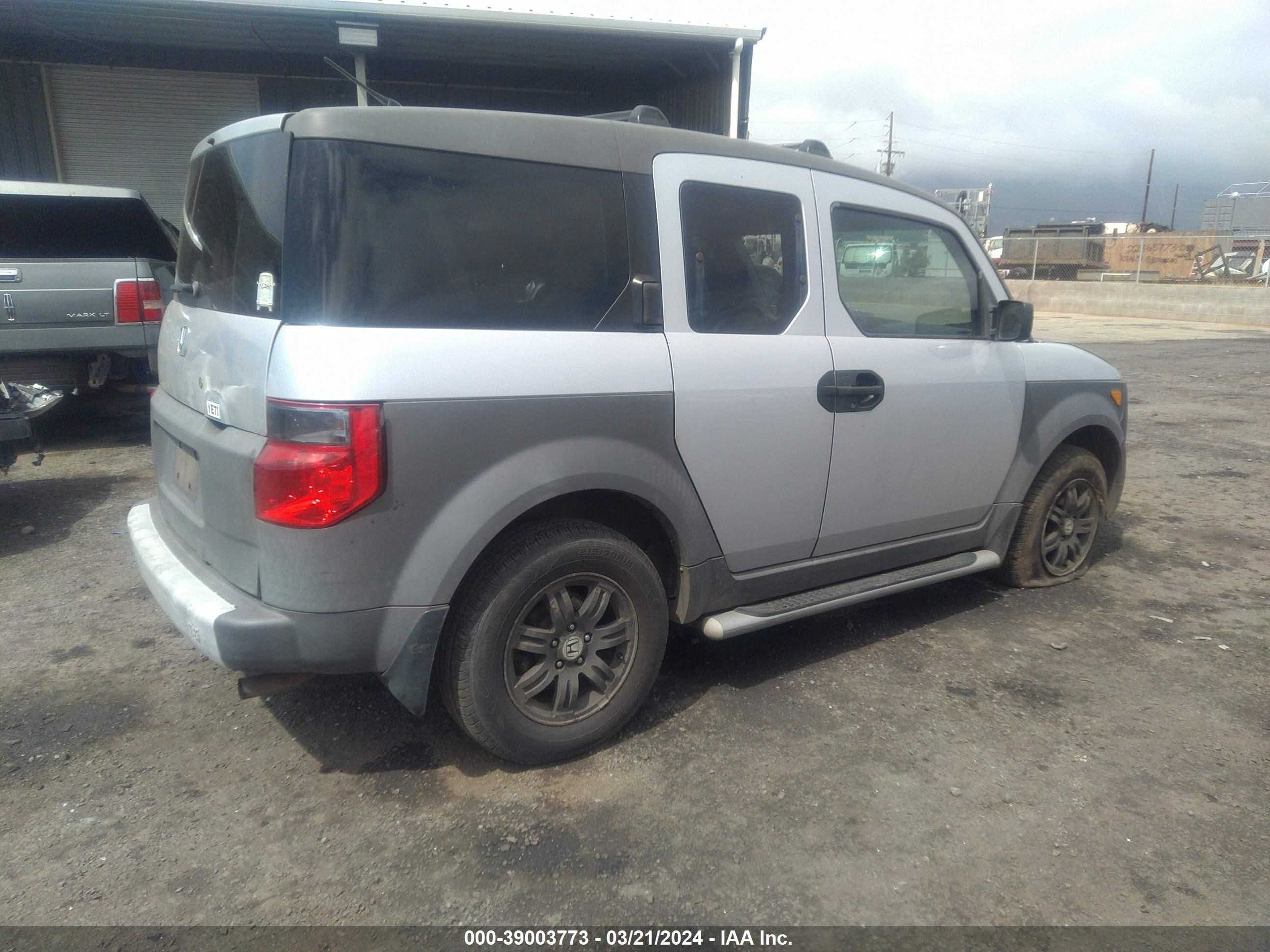 Photo 3 VIN: 5J6YH28523L033652 - HONDA ELEMENT 