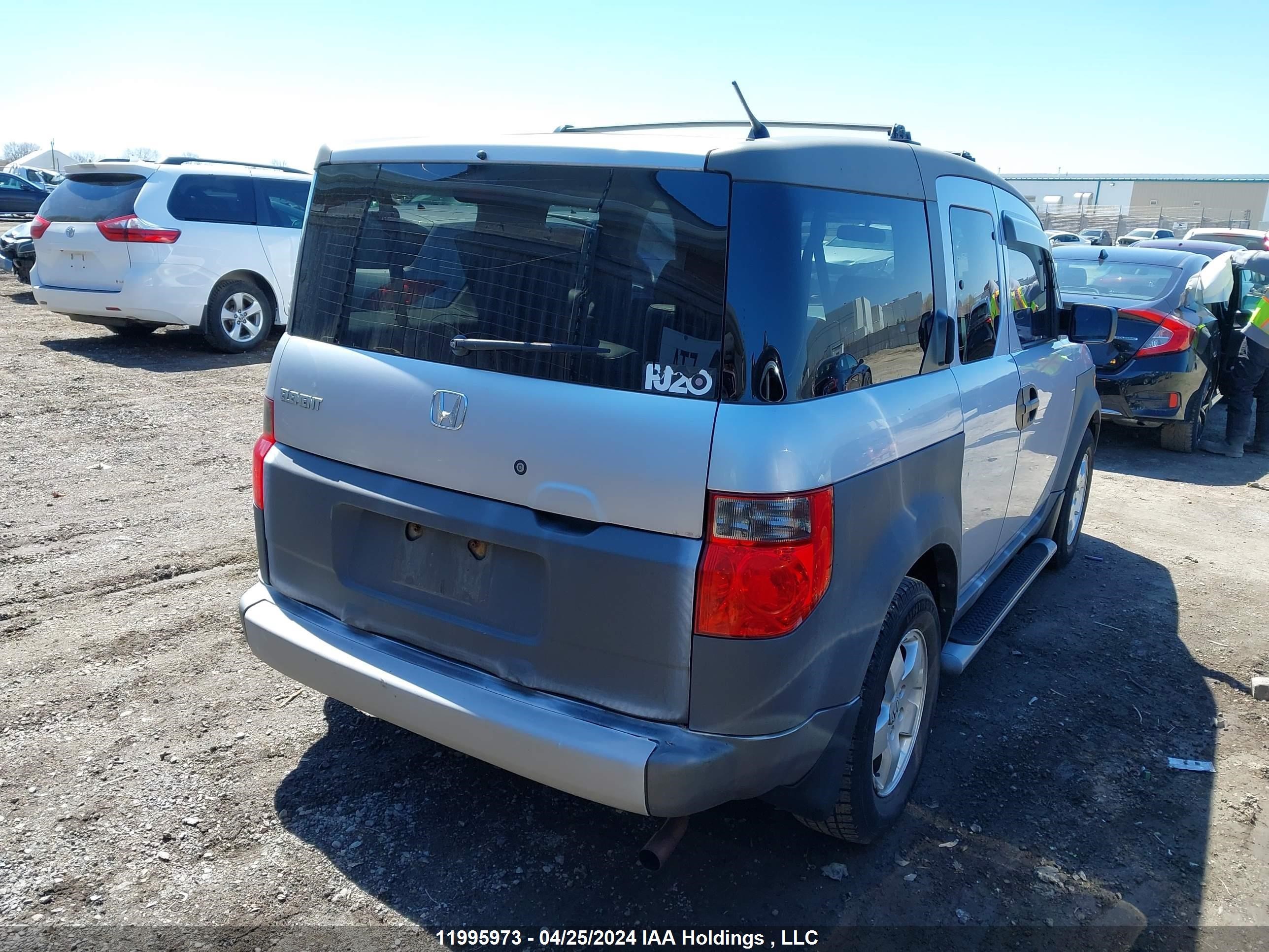 Photo 3 VIN: 5J6YH28523L801937 - HONDA ELEMENT 