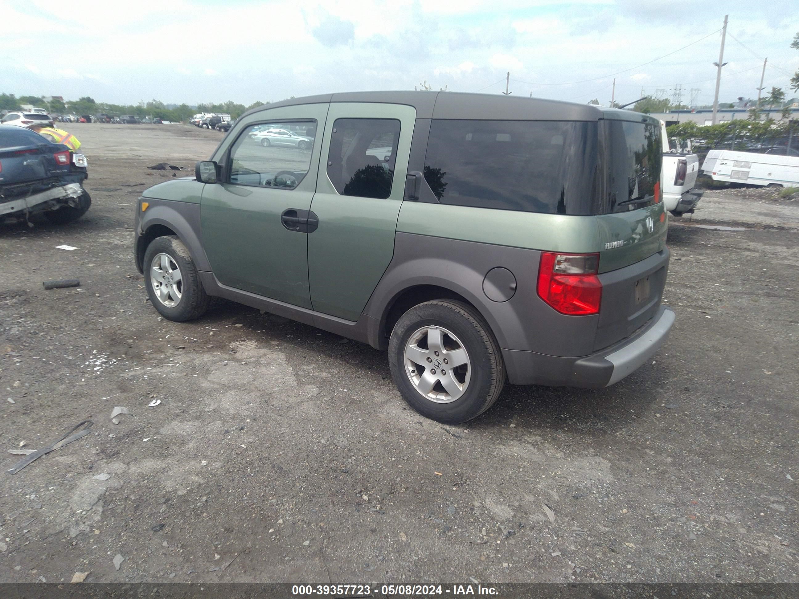 Photo 2 VIN: 5J6YH28533L053876 - HONDA ELEMENT 