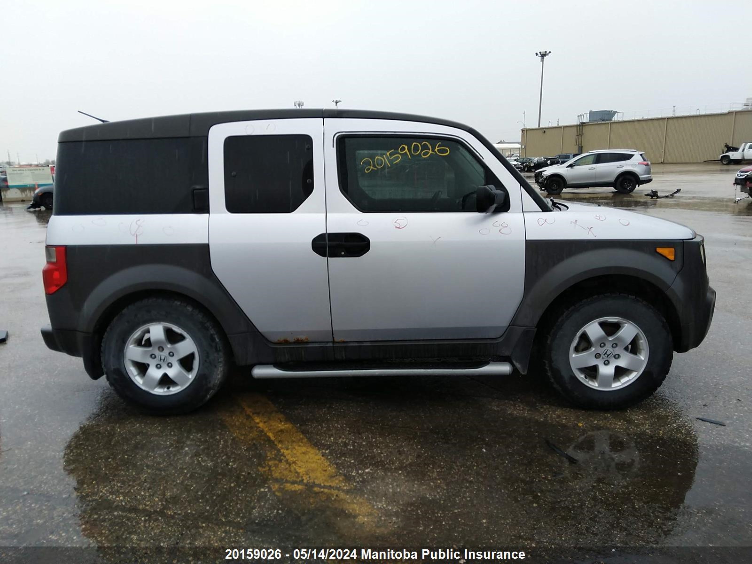 Photo 12 VIN: 5J6YH28533L800537 - HONDA ELEMENT 