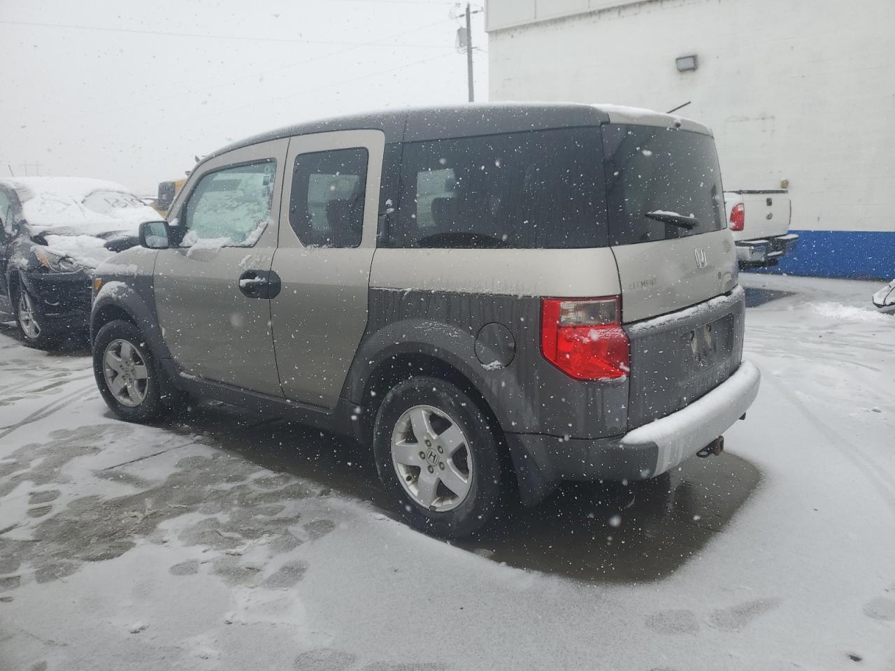 Photo 2 VIN: 5J6YH28543L025181 - HONDA ELEMENT 