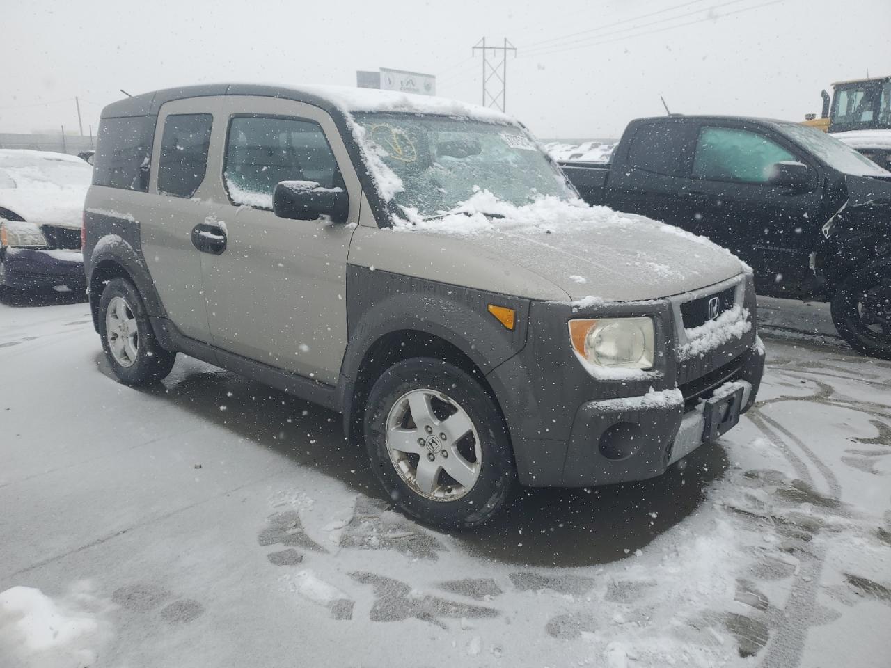 Photo 4 VIN: 5J6YH28543L025181 - HONDA ELEMENT 