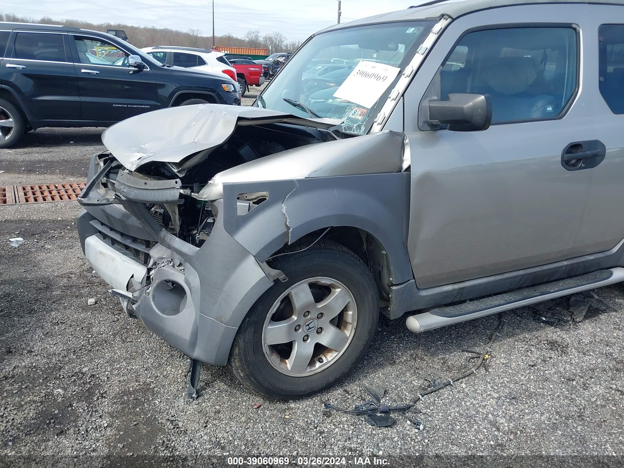 Photo 5 VIN: 5J6YH28553L023472 - HONDA ELEMENT 