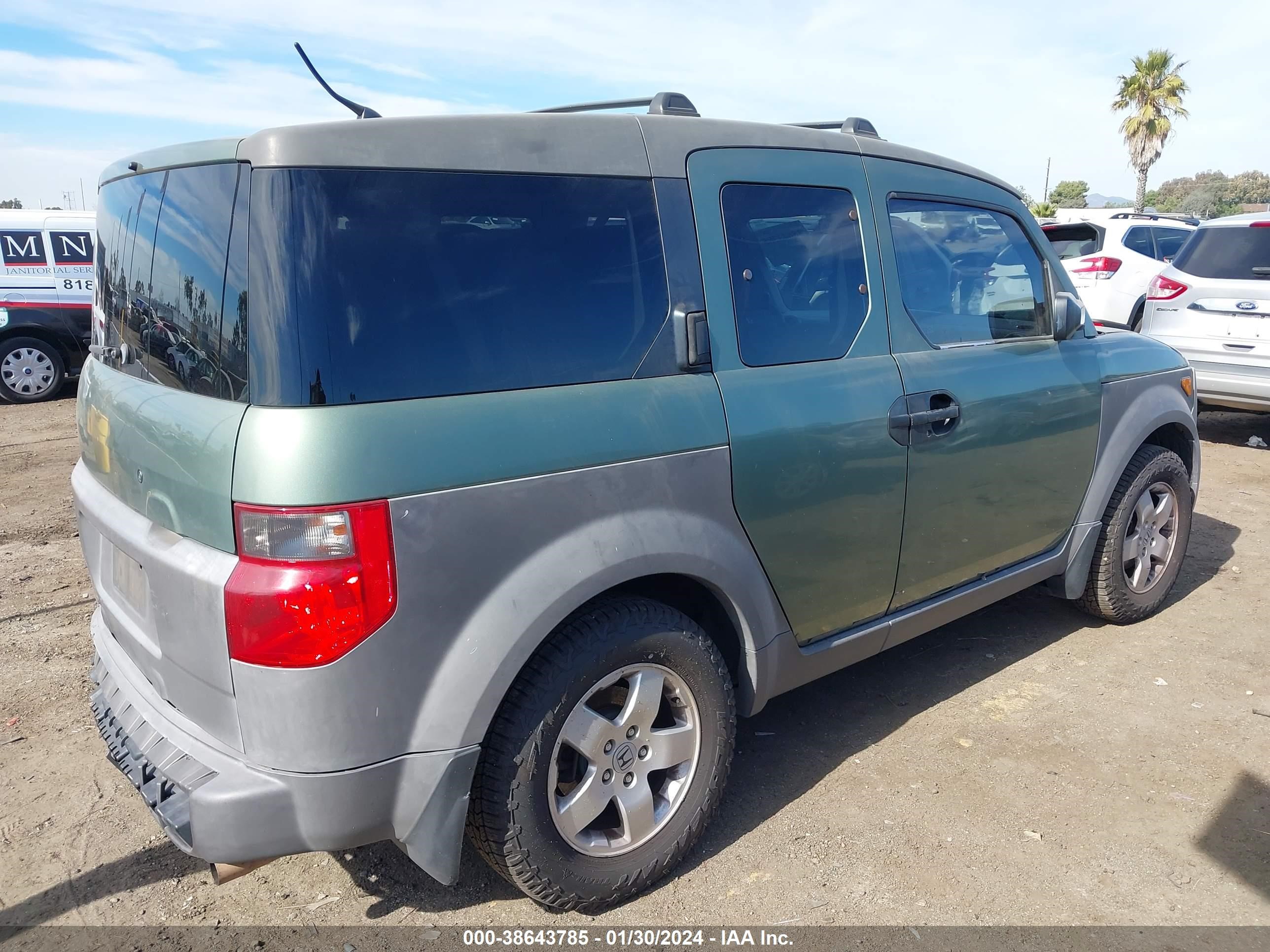 Photo 3 VIN: 5J6YH28583L004107 - HONDA ELEMENT 