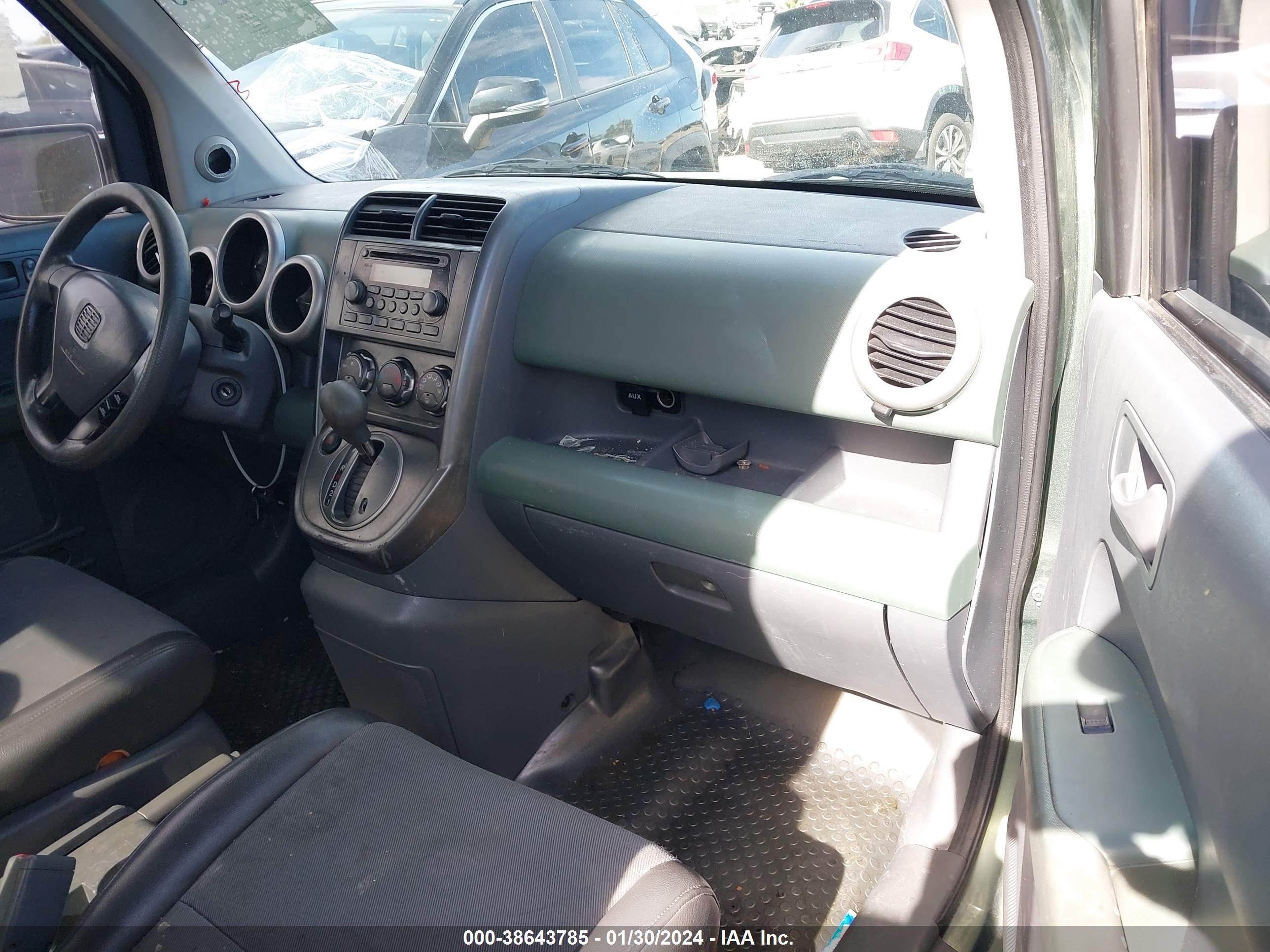 Photo 4 VIN: 5J6YH28583L004107 - HONDA ELEMENT 