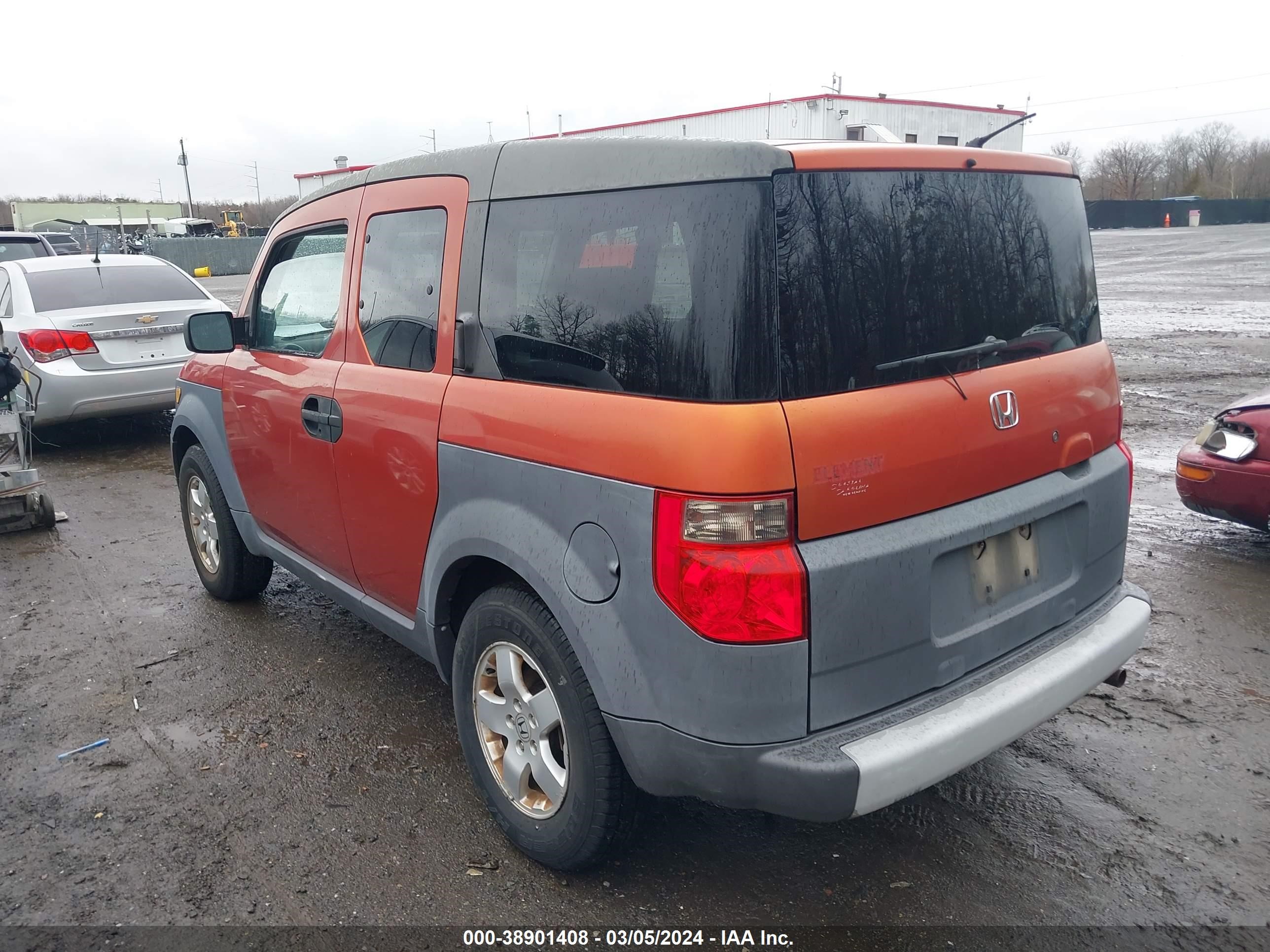 Photo 2 VIN: 5J6YH285X3L022012 - HONDA ELEMENT 