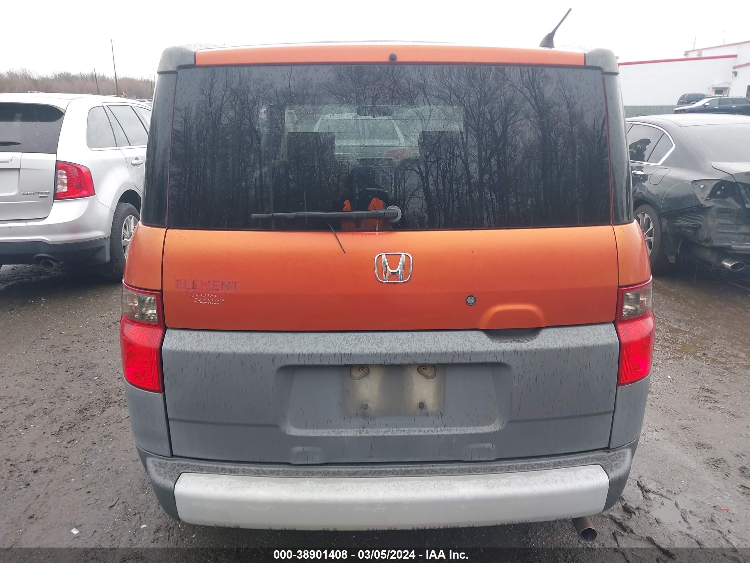 Photo 5 VIN: 5J6YH285X3L022012 - HONDA ELEMENT 