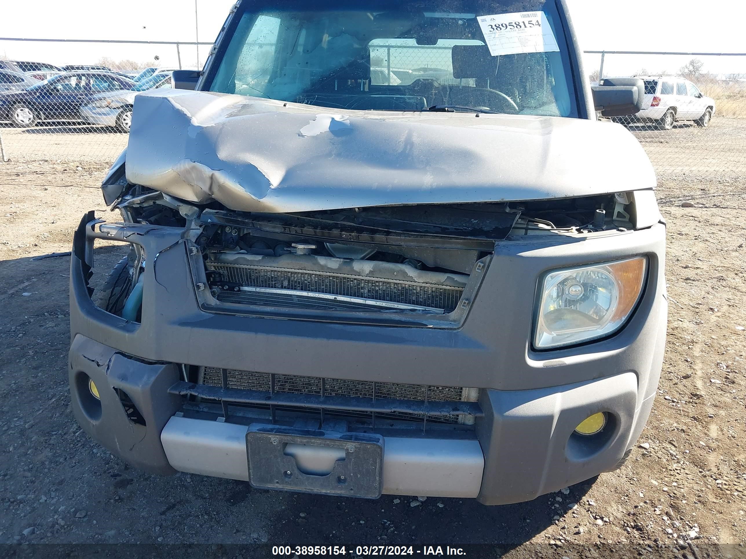 Photo 15 VIN: 5J6YH28604L009313 - HONDA ELEMENT 