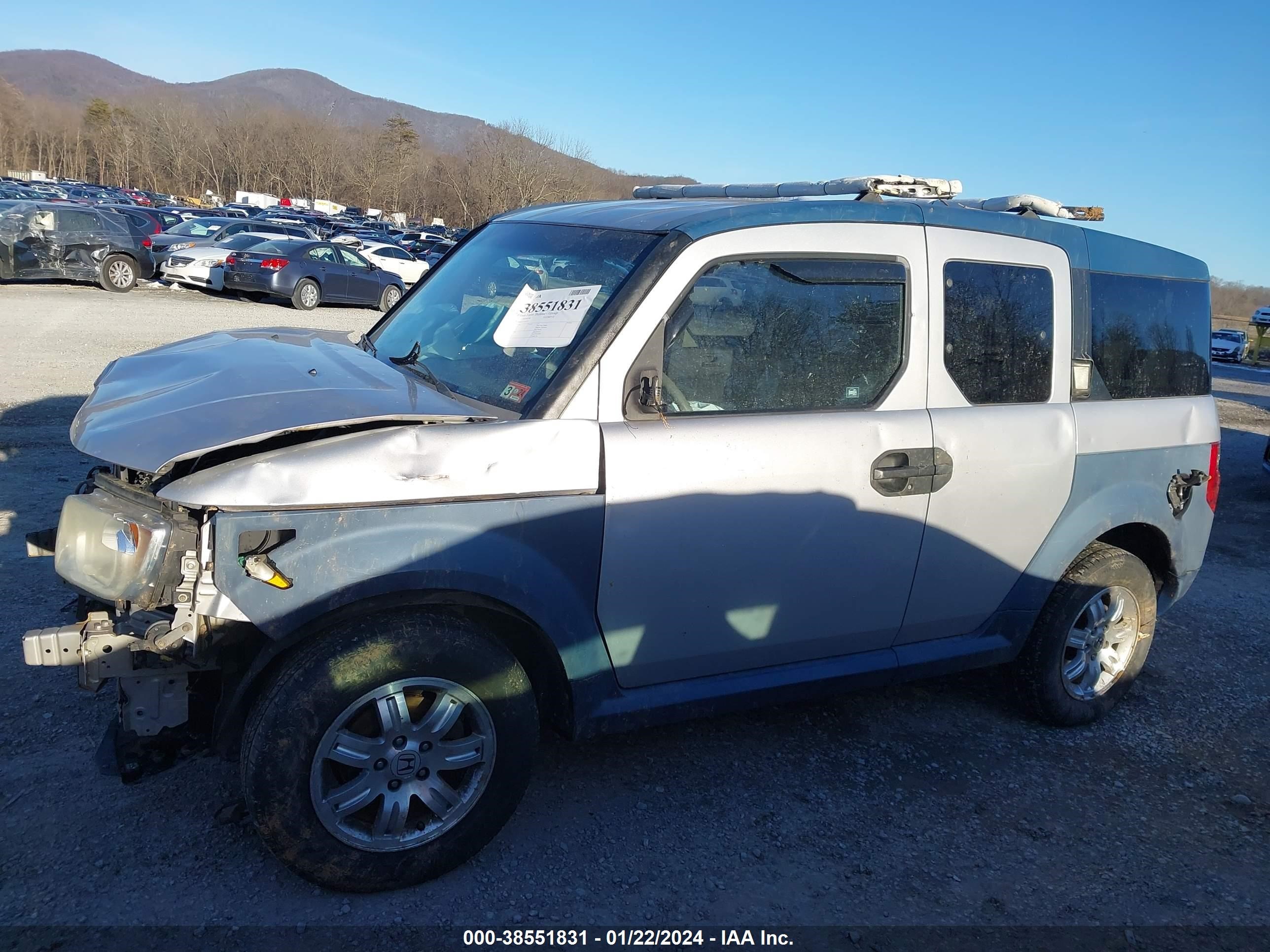 Photo 11 VIN: 5J6YH28605L030132 - HONDA ELEMENT 