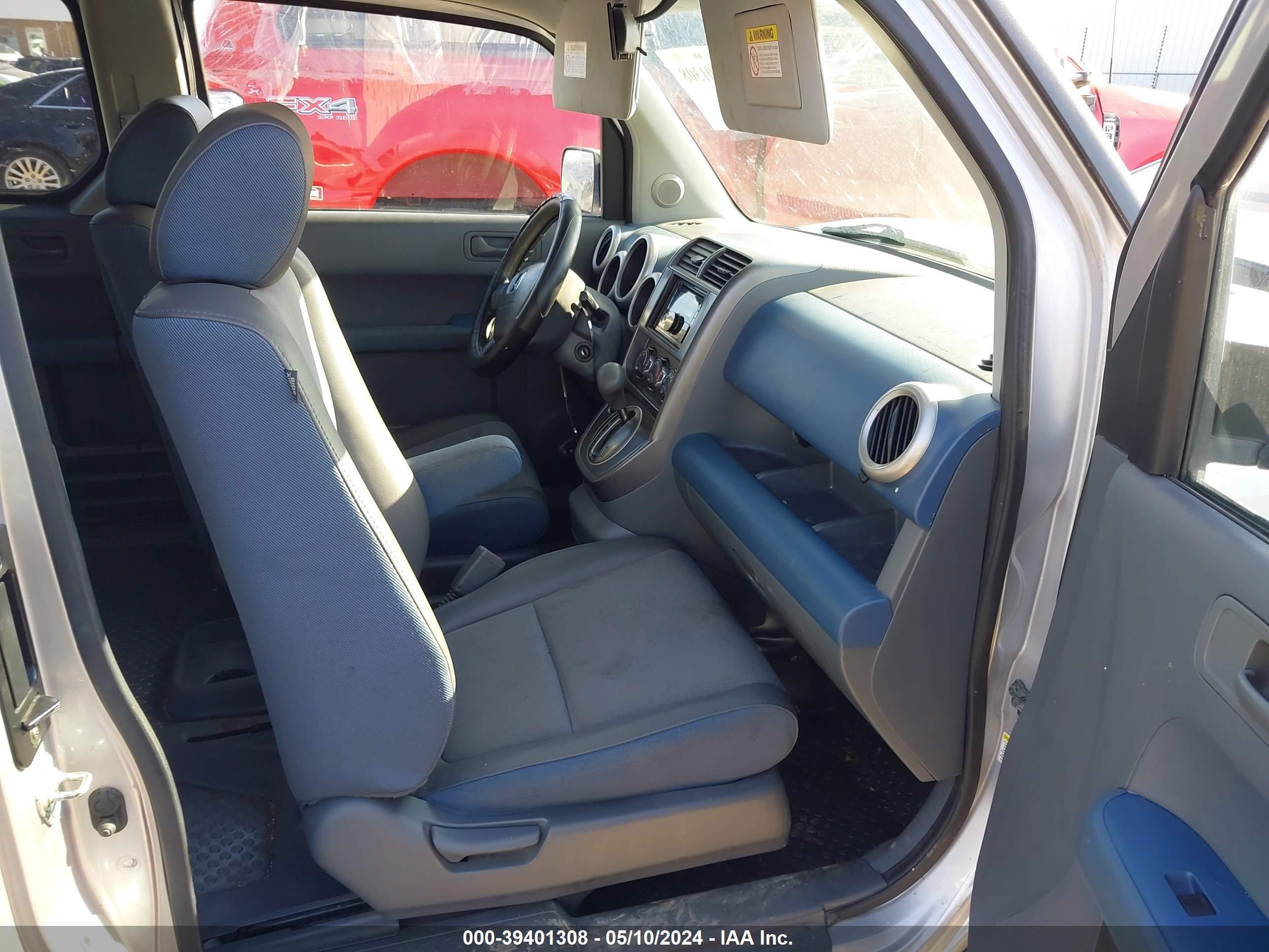 Photo 4 VIN: 5J6YH28615L031788 - HONDA ELEMENT 