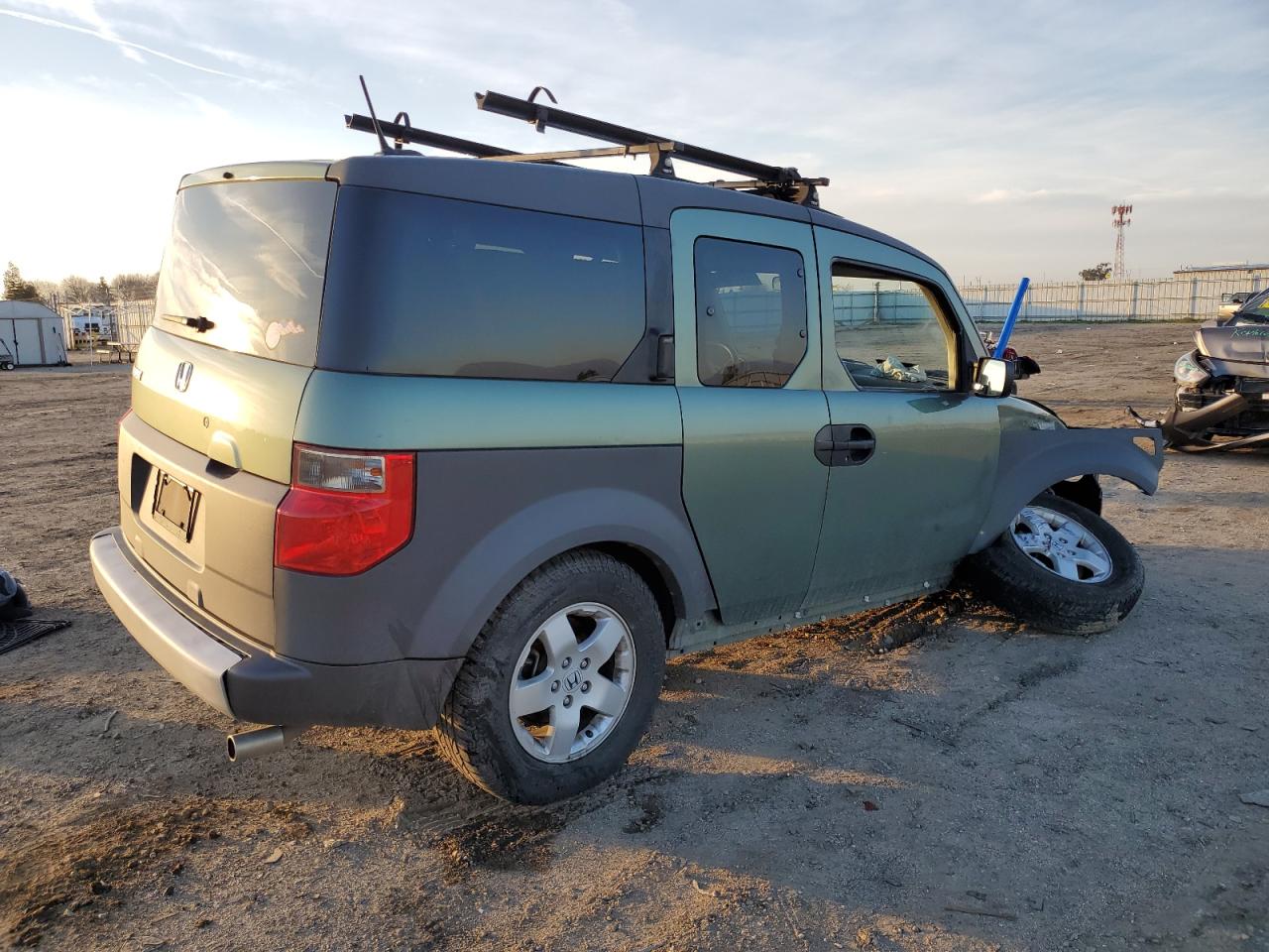 Photo 2 VIN: 5J6YH28625L003790 - HONDA ELEMENT 