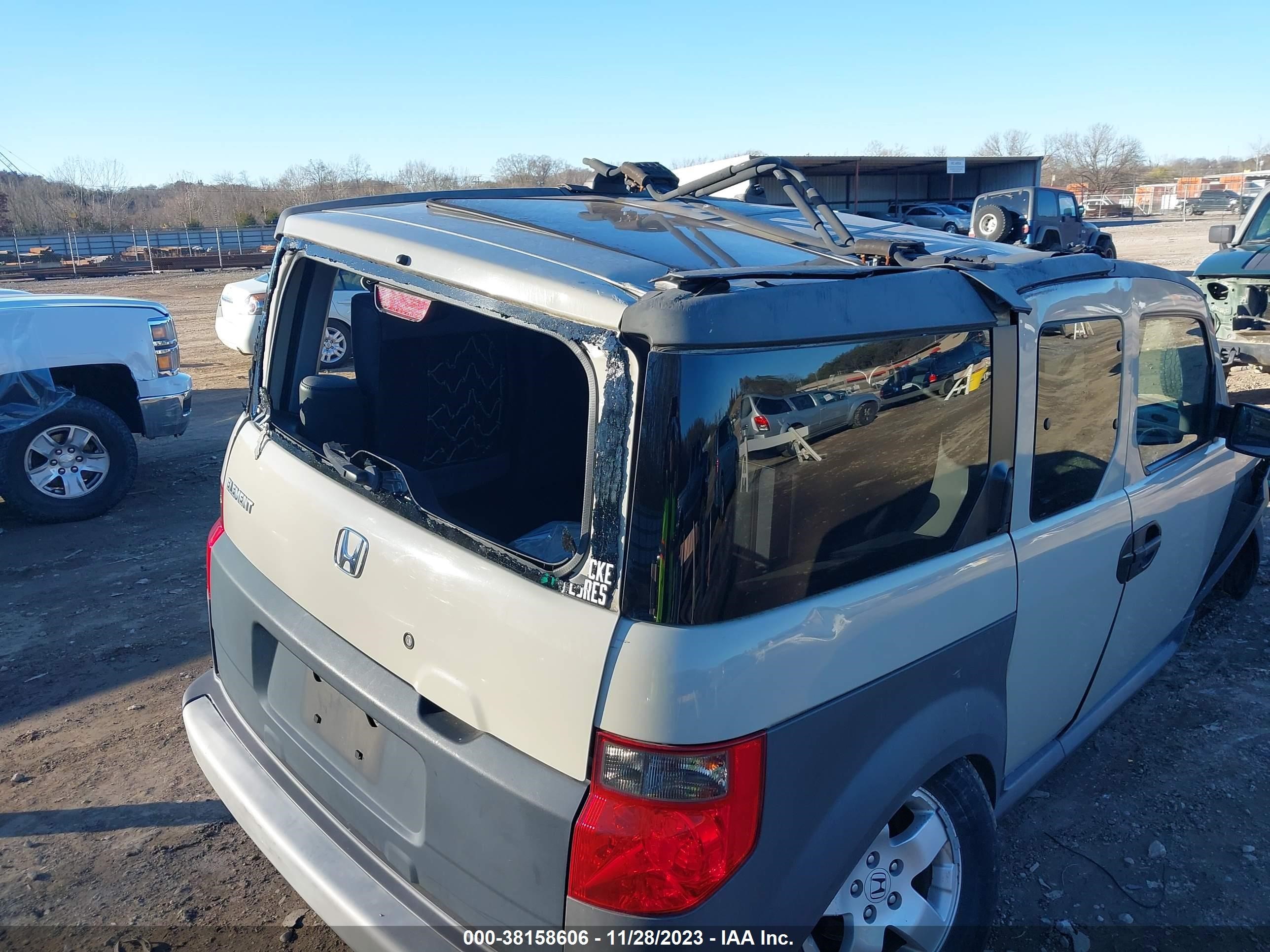 Photo 11 VIN: 5J6YH28655L021362 - HONDA ELEMENT 