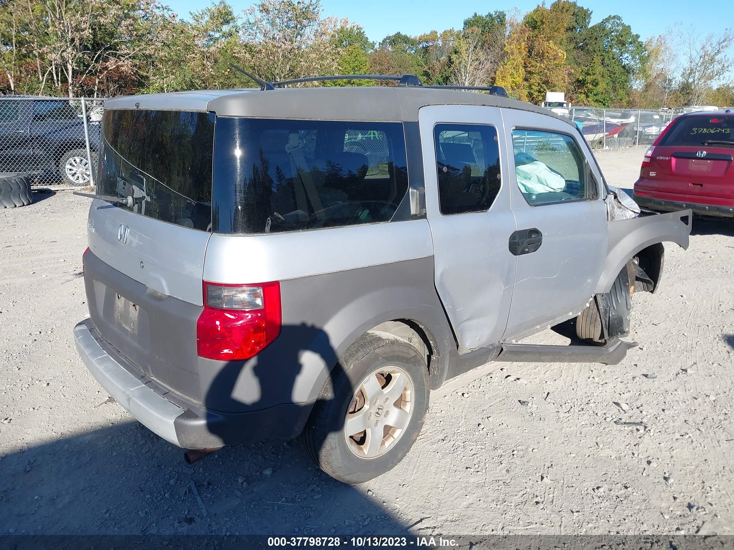 Photo 3 VIN: 5J6YH28663L054318 - HONDA ELEMENT 