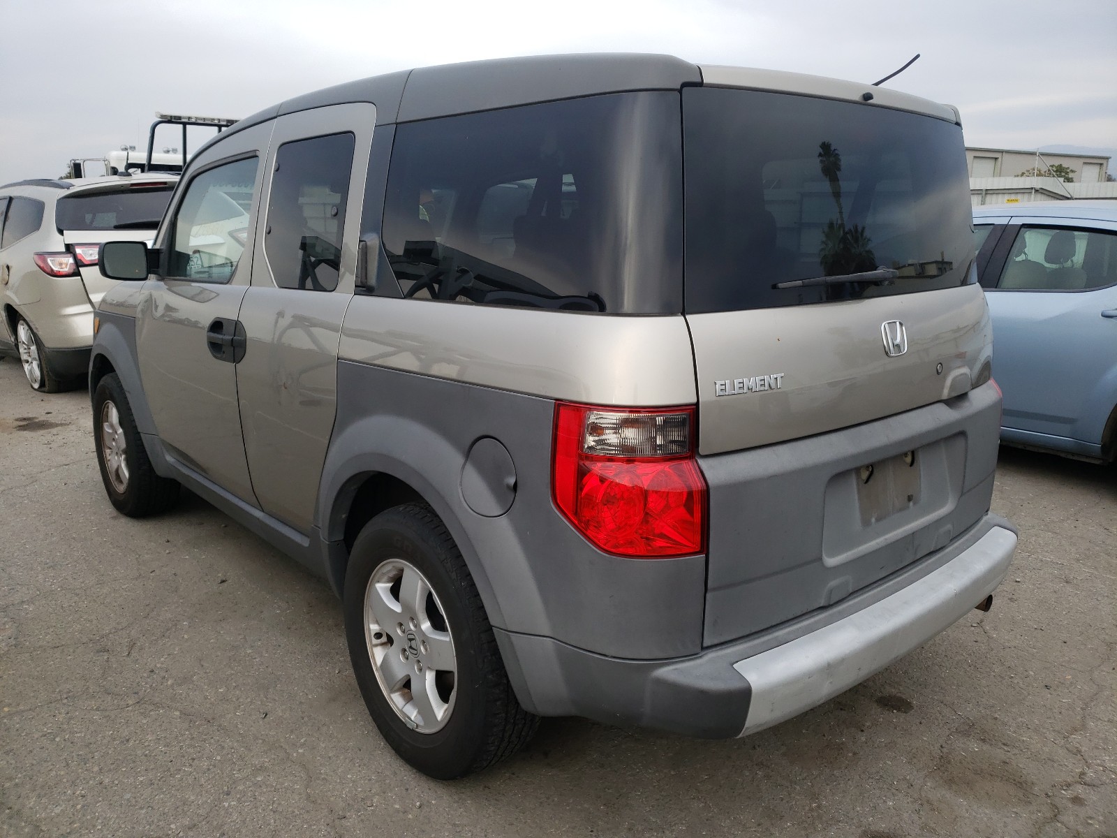 Photo 2 VIN: 5J6YH286X4L032310 - HONDA ELEMENT EX 