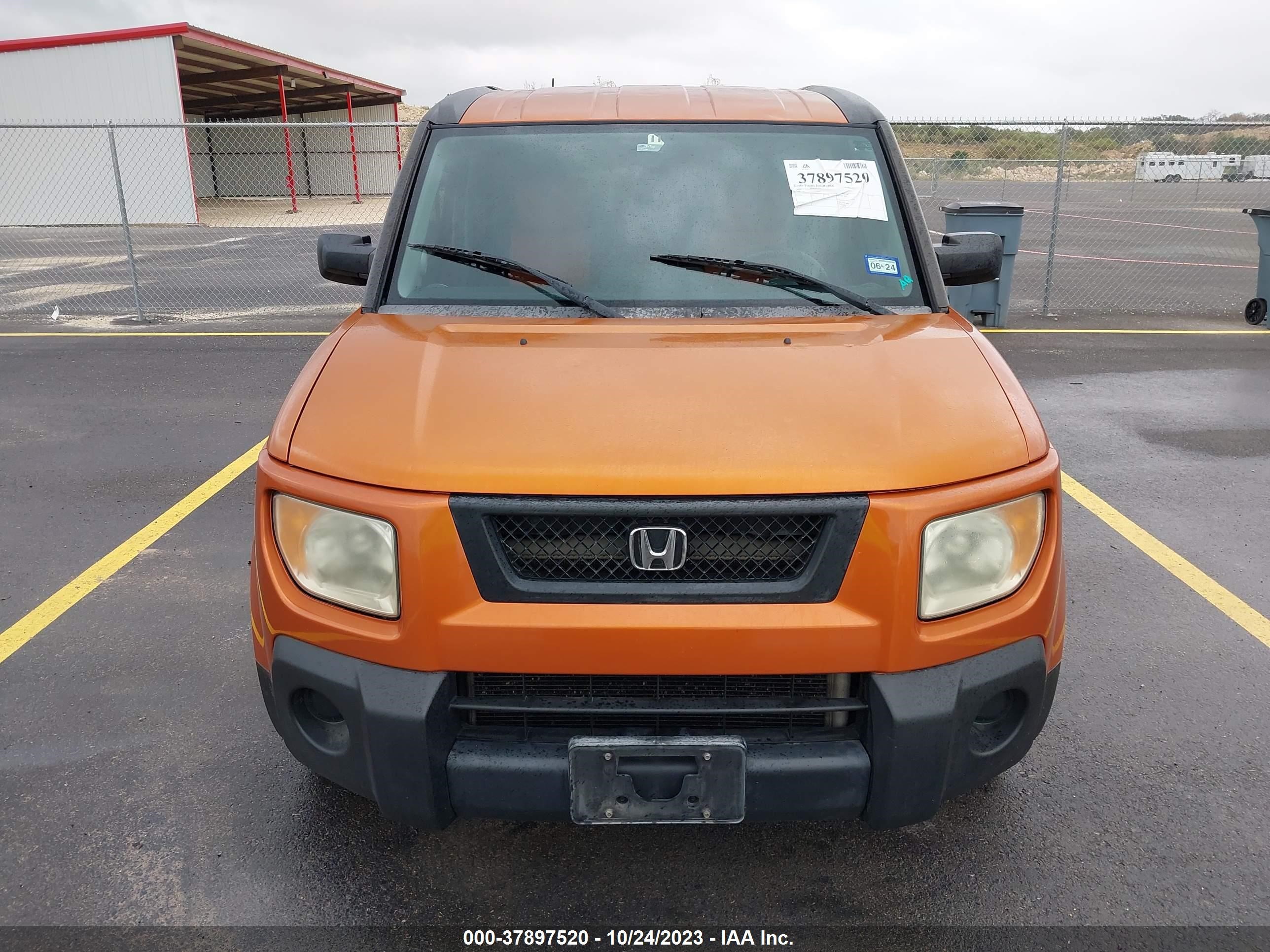 Photo 11 VIN: 5J6YH28706L006813 - HONDA ELEMENT 