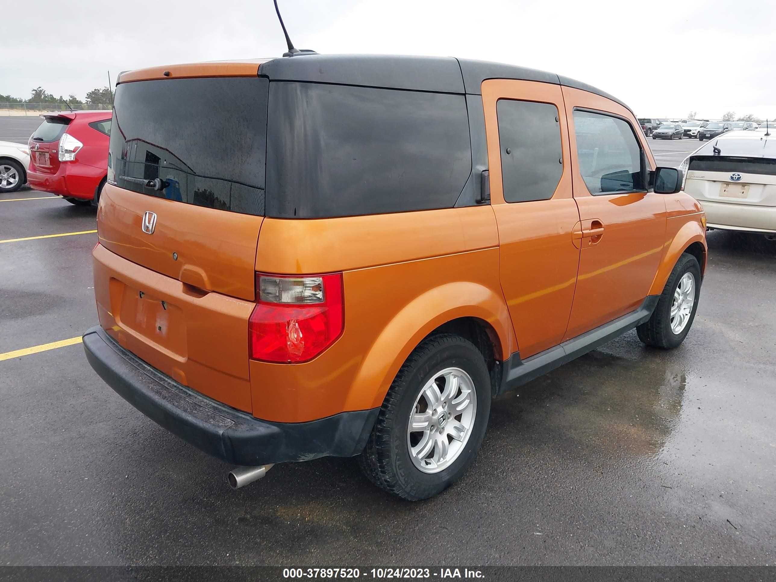 Photo 3 VIN: 5J6YH28706L006813 - HONDA ELEMENT 