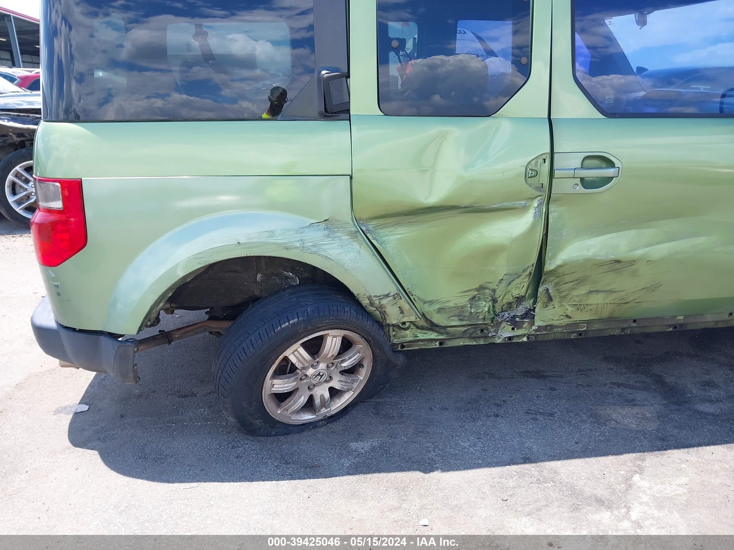 Photo 5 VIN: 5J6YH28706L010599 - HONDA ELEMENT 