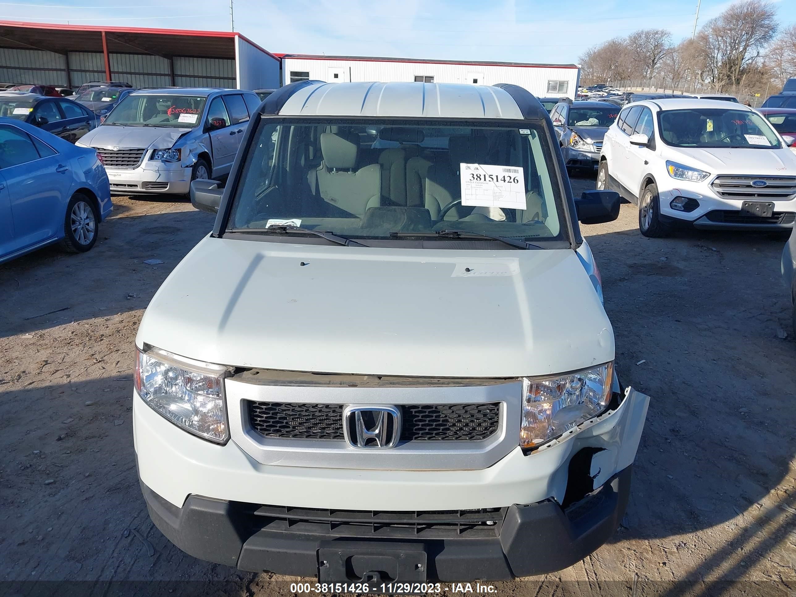 Photo 11 VIN: 5J6YH28729L001035 - HONDA ELEMENT 